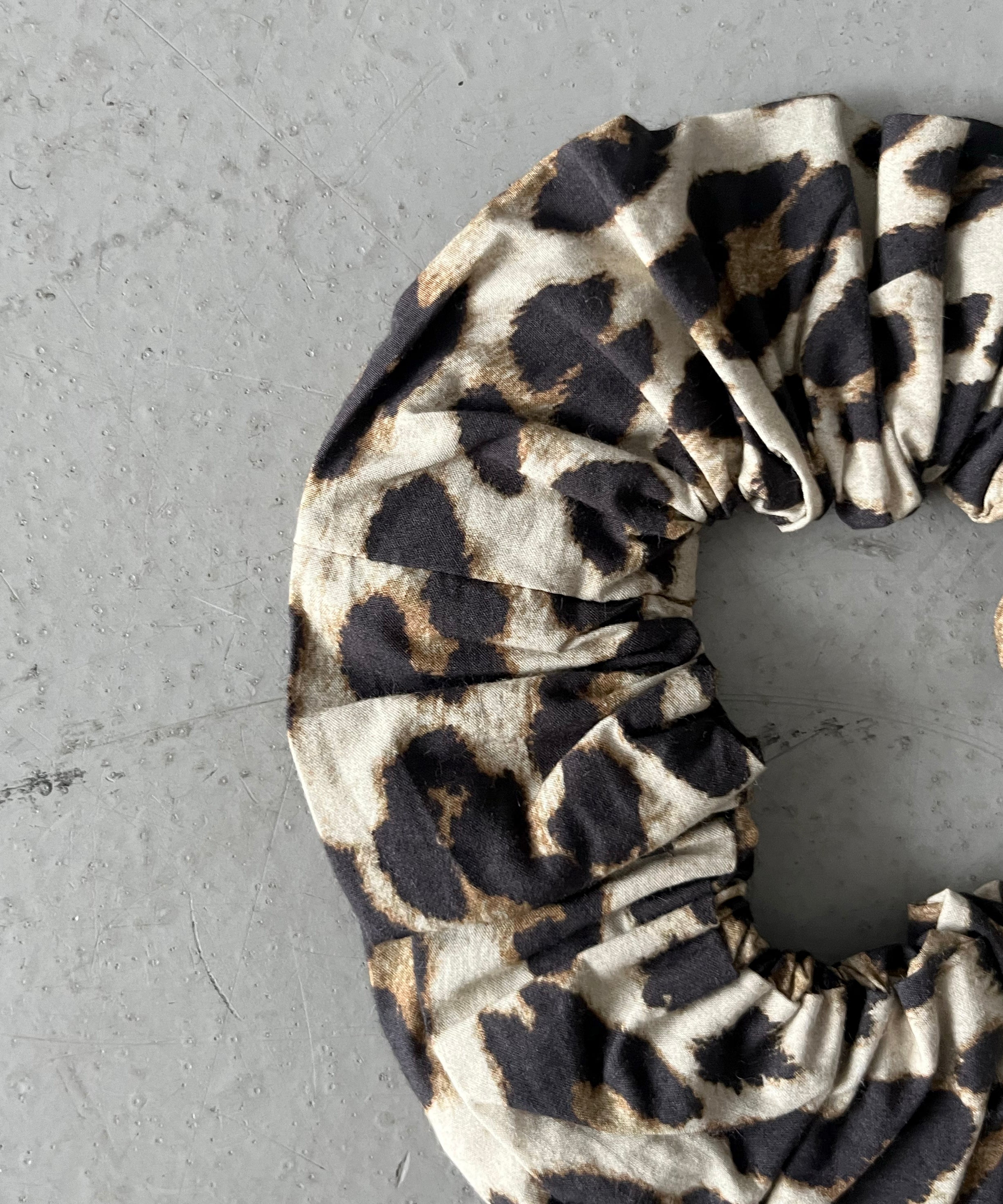 GANNI Printed cotton scrunchie "LEOPARD"
