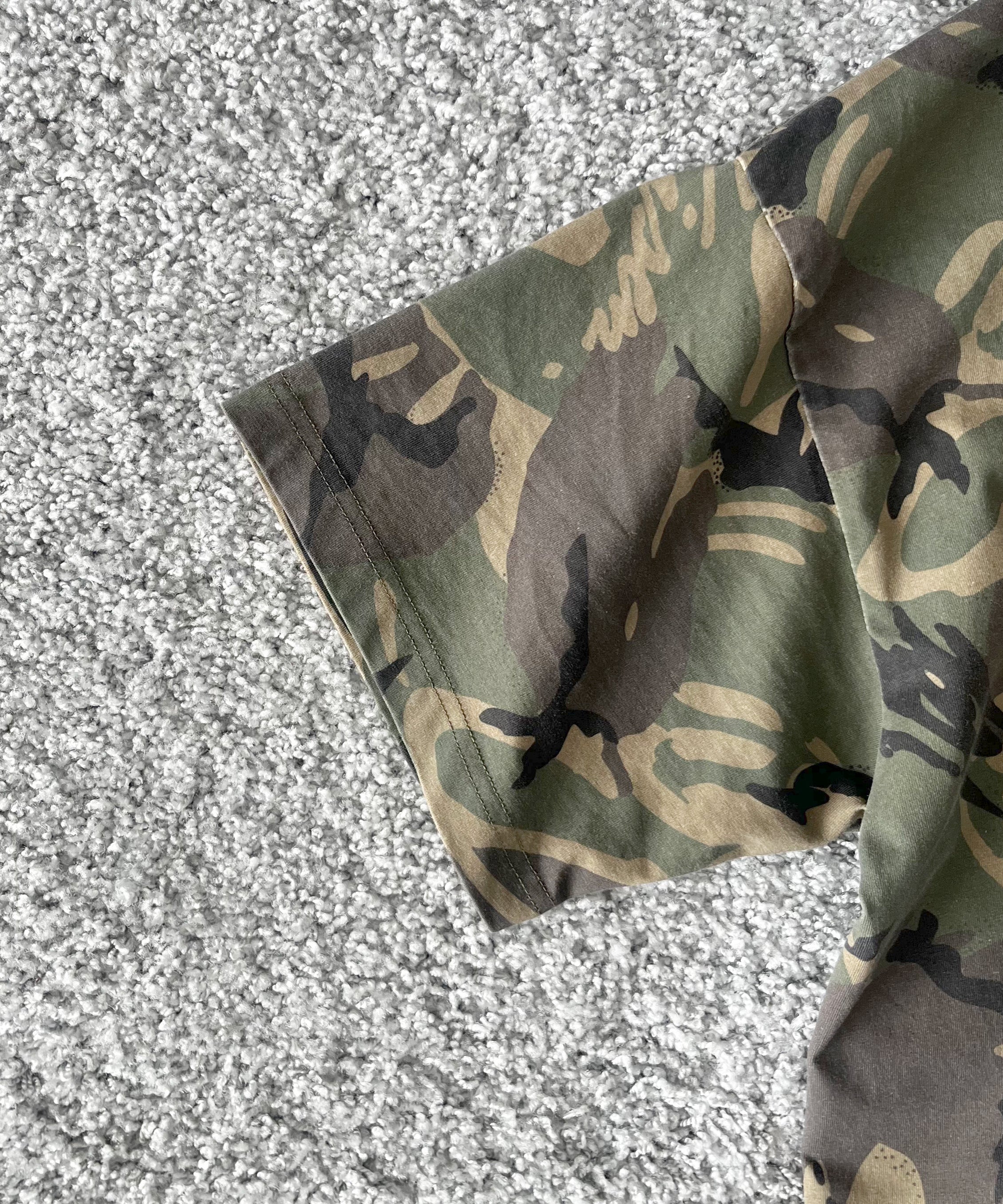 Evisen Skateboardsゑ E logo camo tee "CAMO"