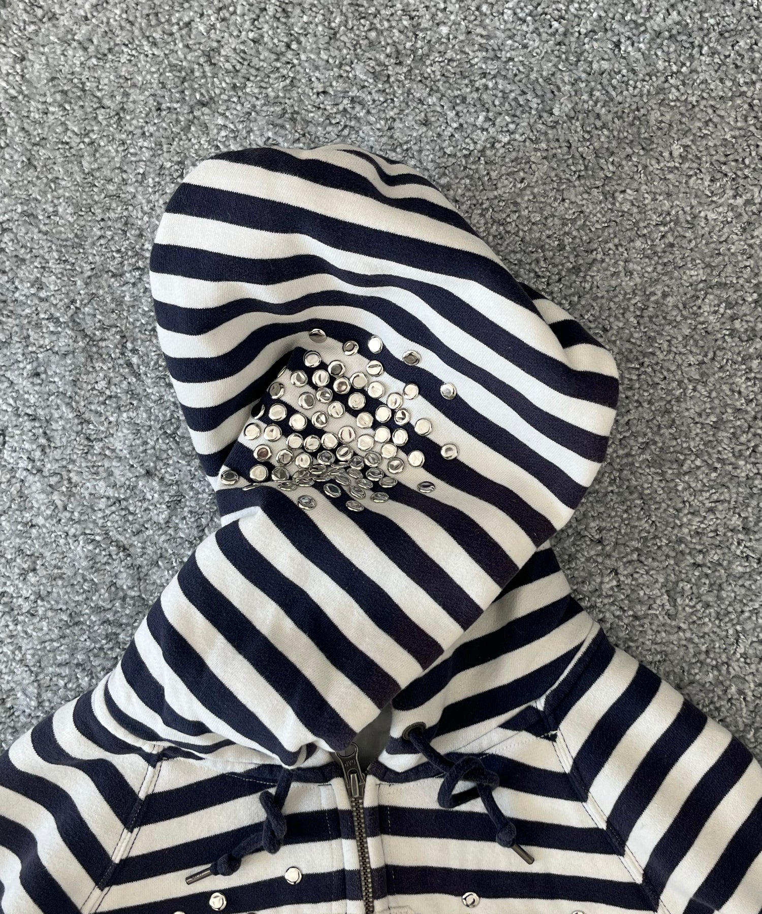 HANNAH CREAK Stud zip up hoodie "NAVY"