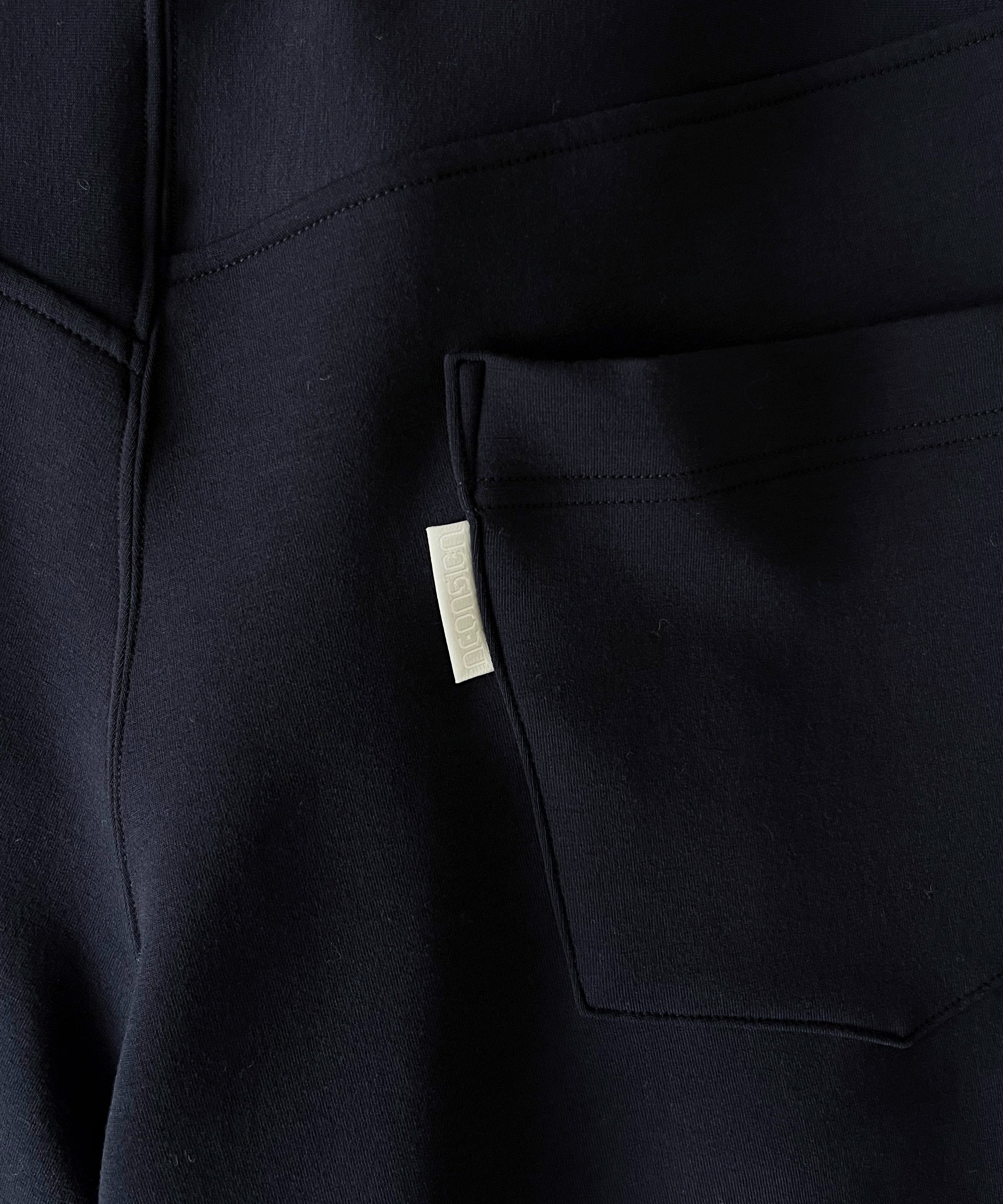 【EXCLUSIVE】NEONSIGN Wide tech slacks "SOLID NAVY"