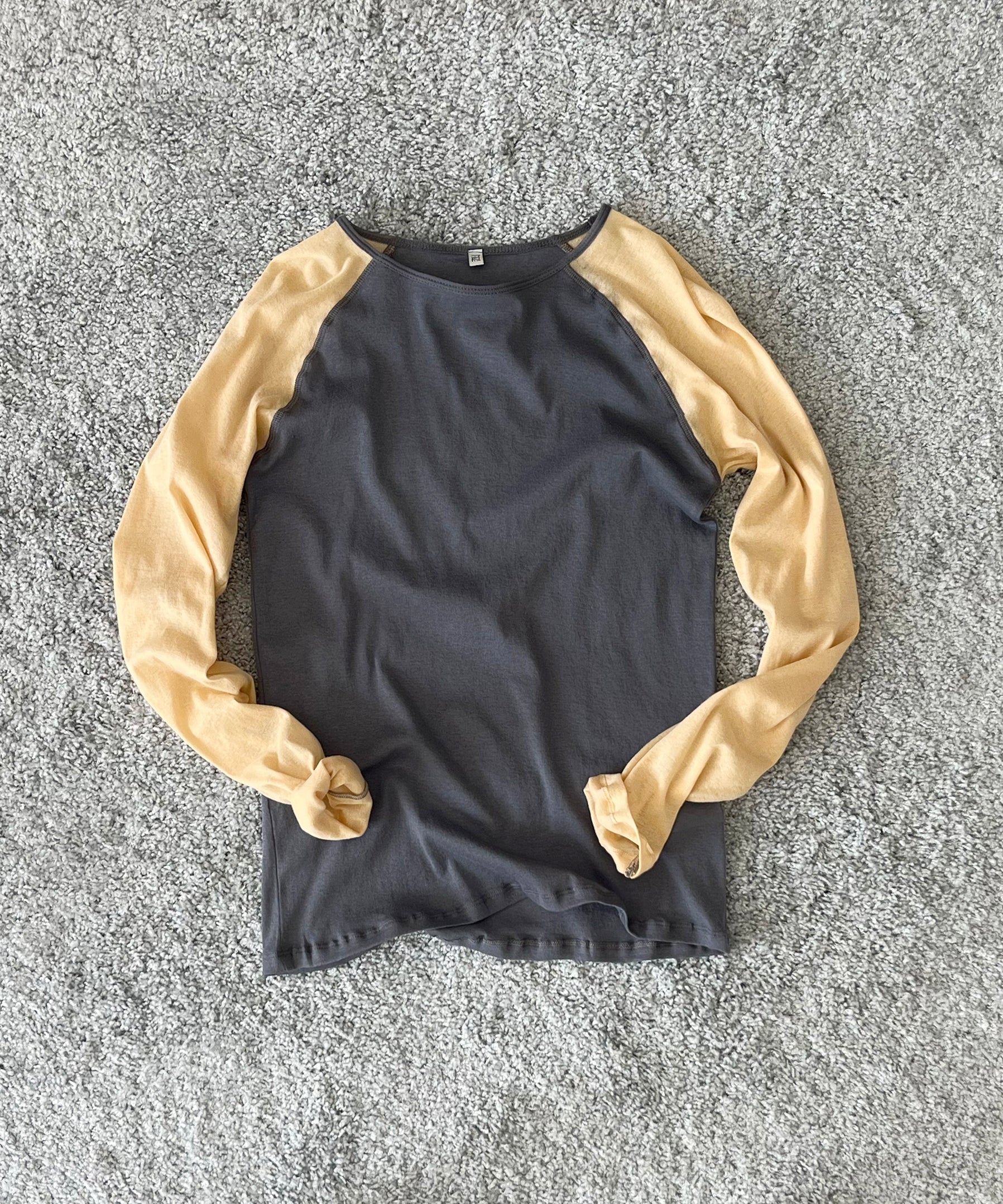 Baserange Gene long sleeve tee "AMBERBLUE/BEIGE"