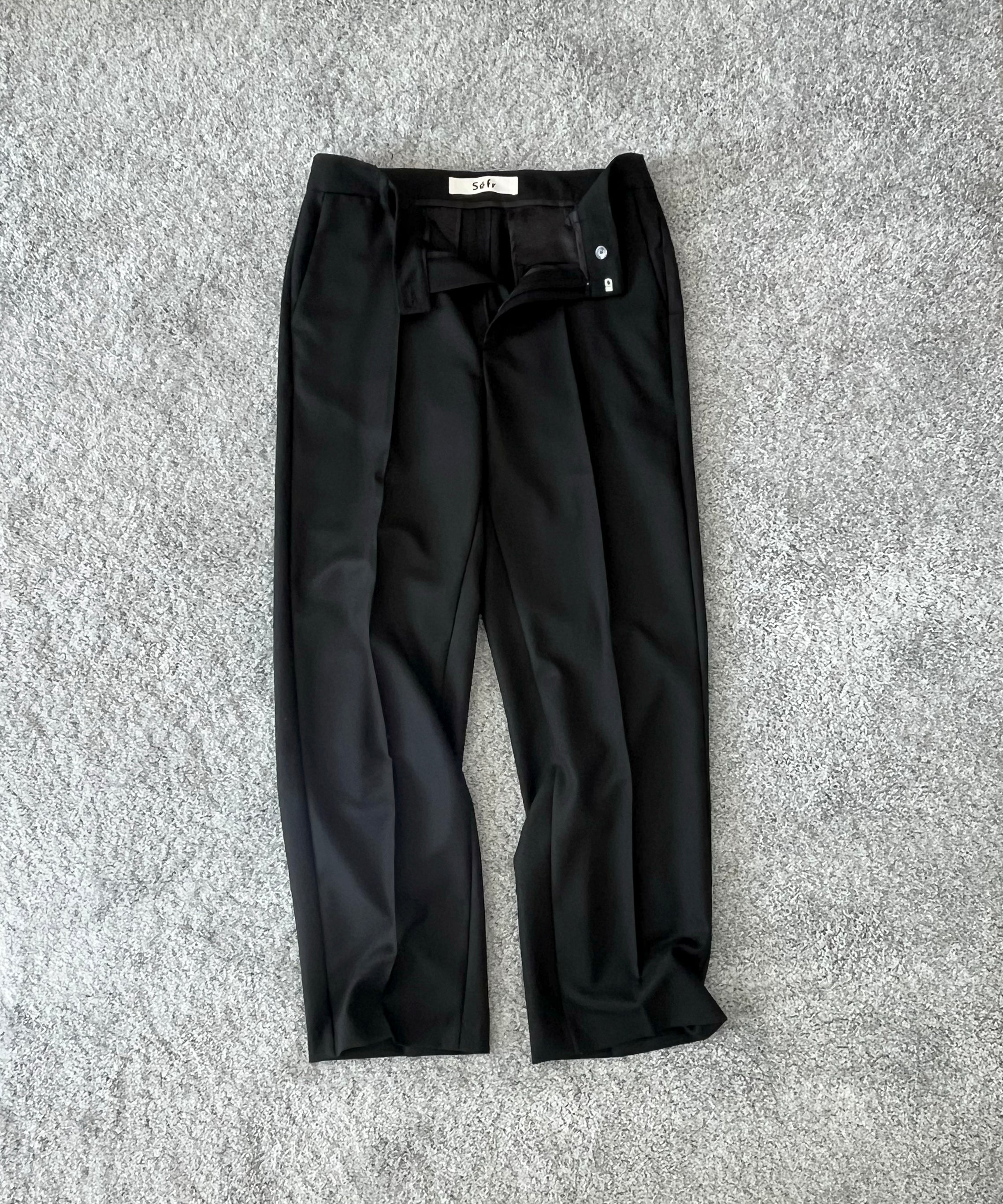 sefr Jeon trouser "FINE BLACK WOOL"