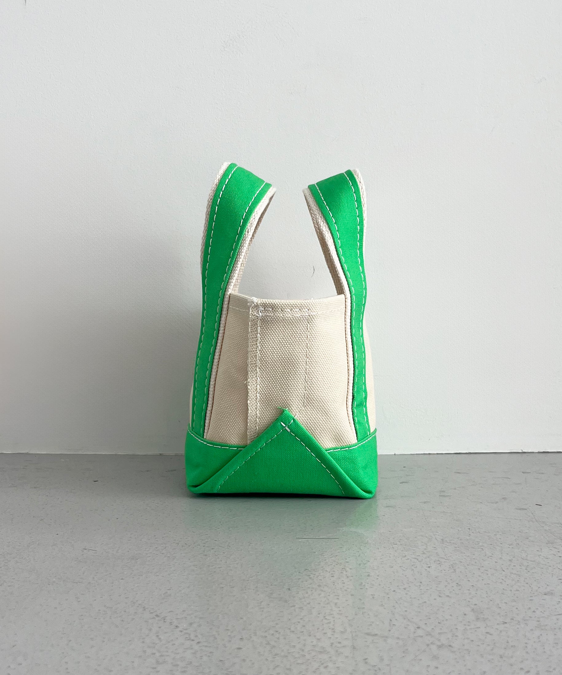KOOKY ZOO Kooky bag "IVORY×KELLY GREEN"