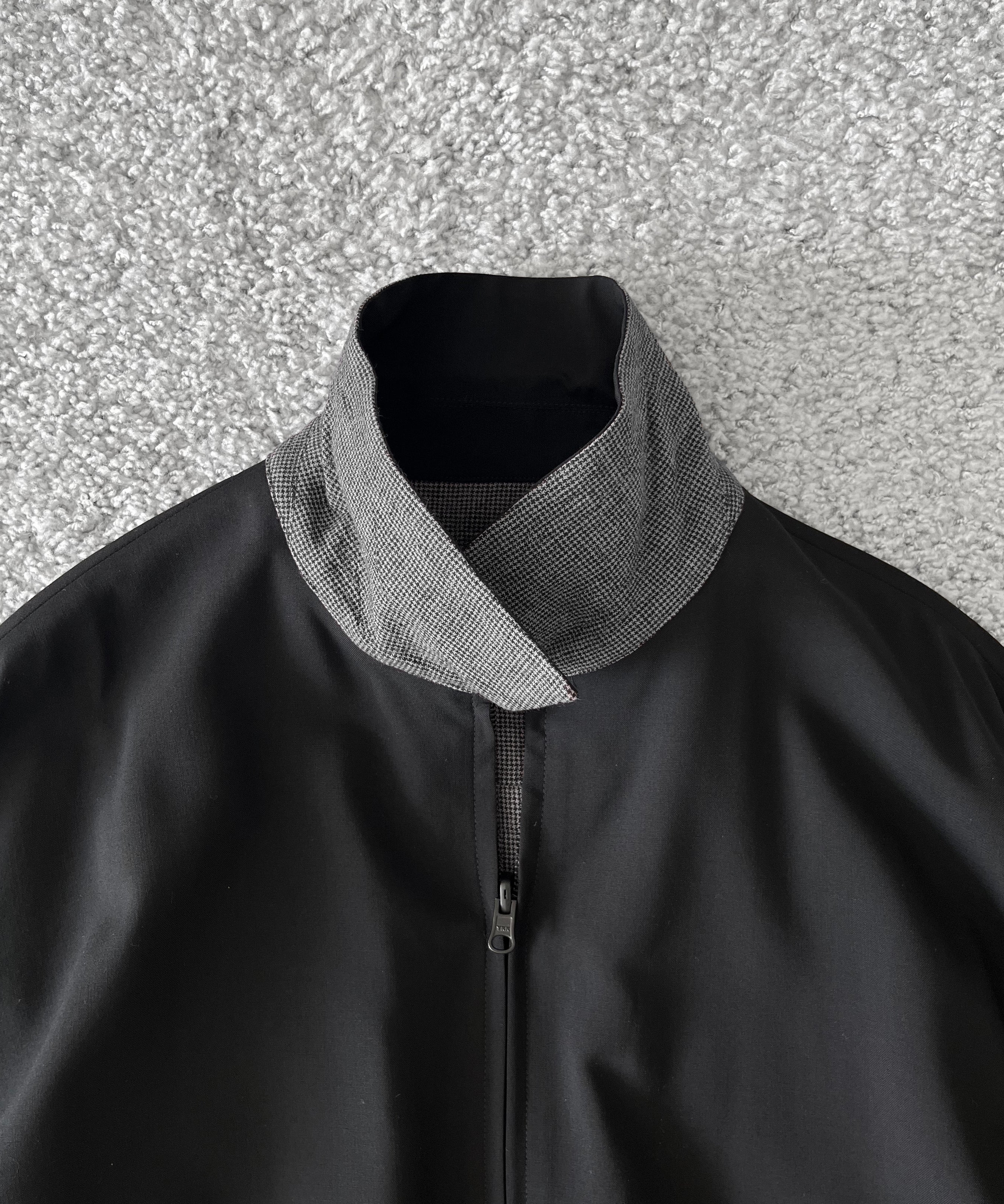 WHOWHAT Reversible blouson "BLACK×GRAY BLACK"