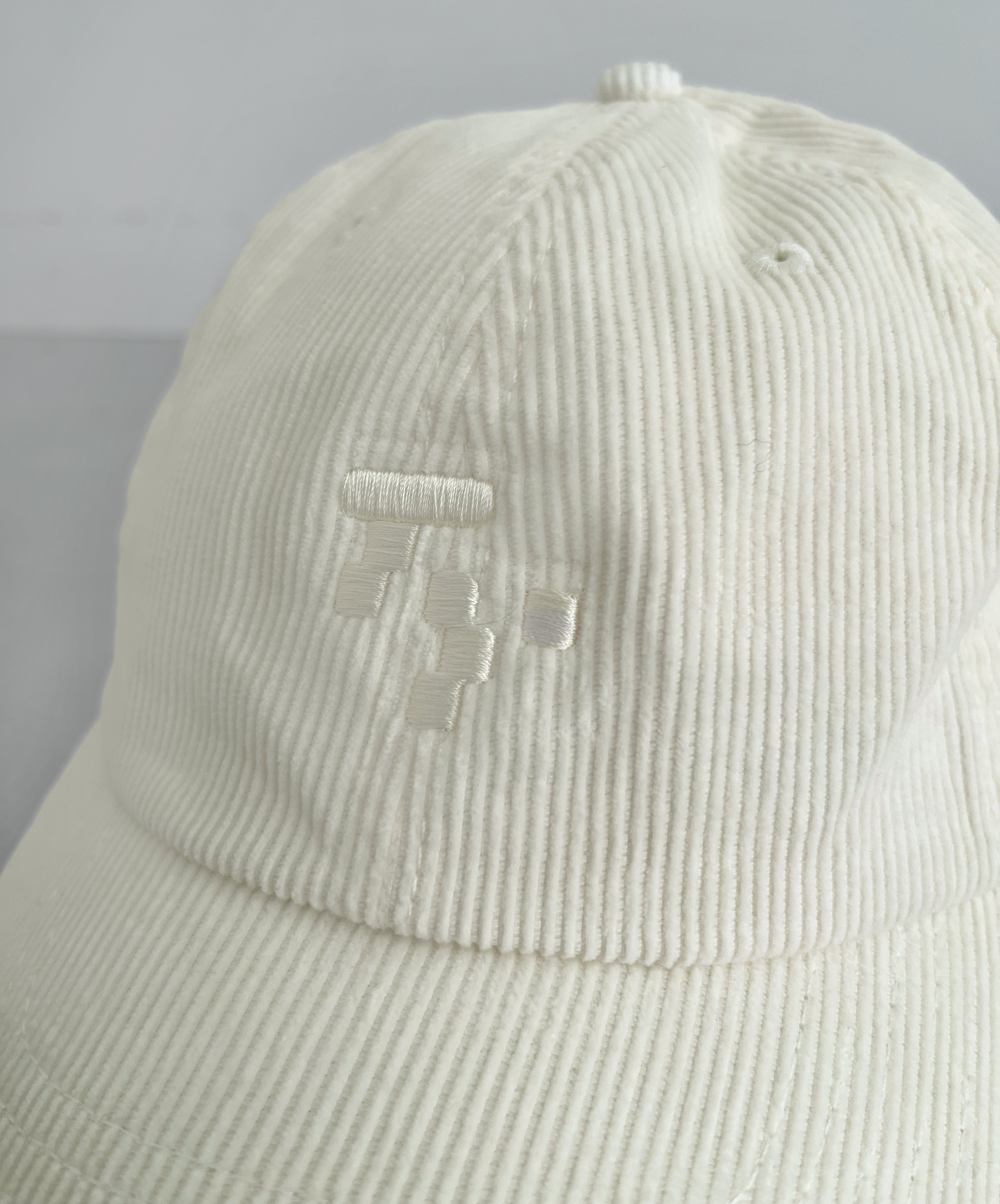 KAIKO Ty cap corduroy "O.WHITE"