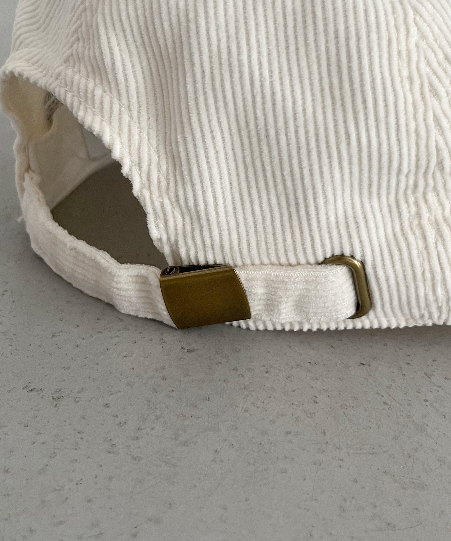 KAIKO Ty cap corduroy "O.WHITE"