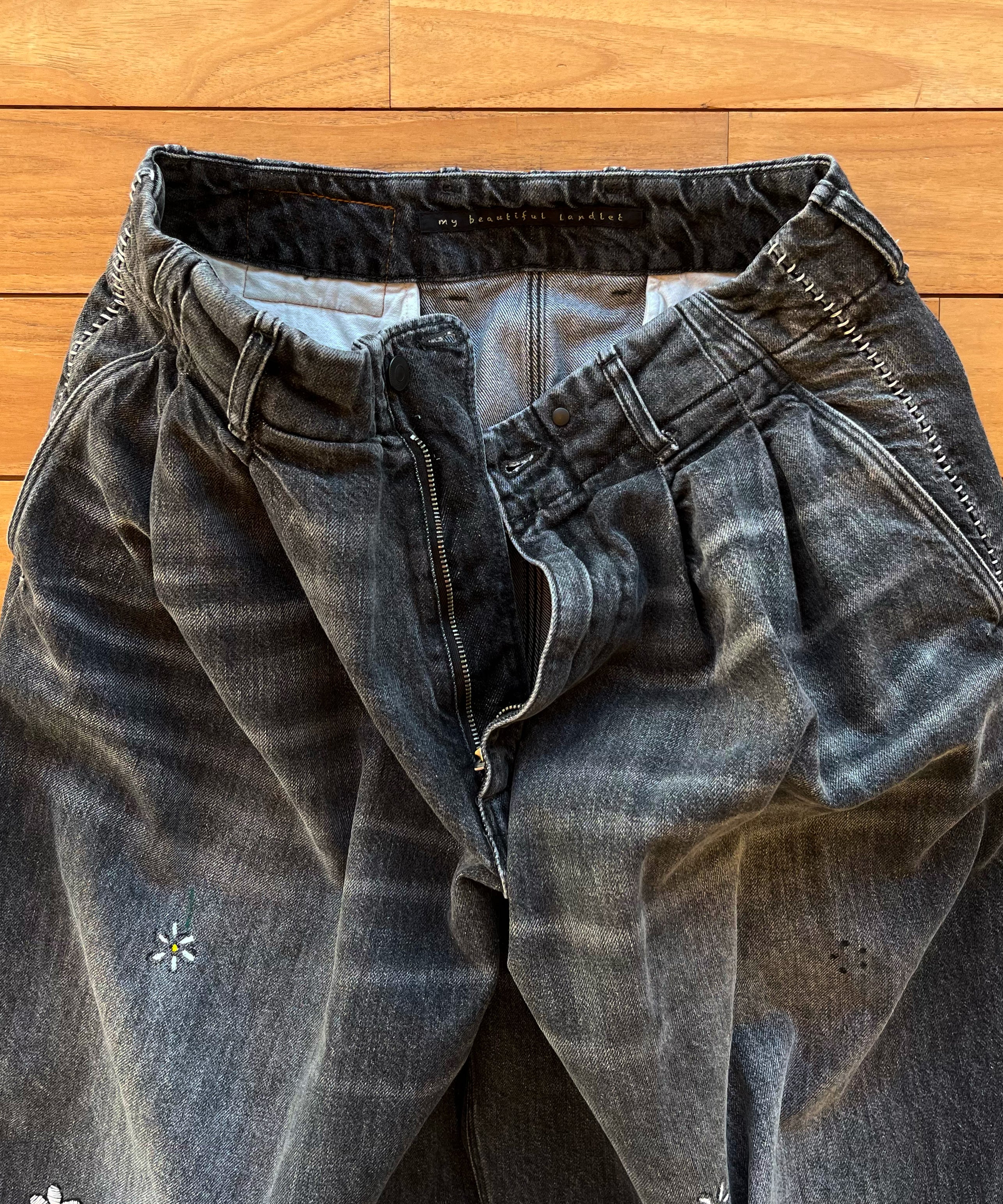 my beautiful landlet Tucked wide denim pants "BLACK"