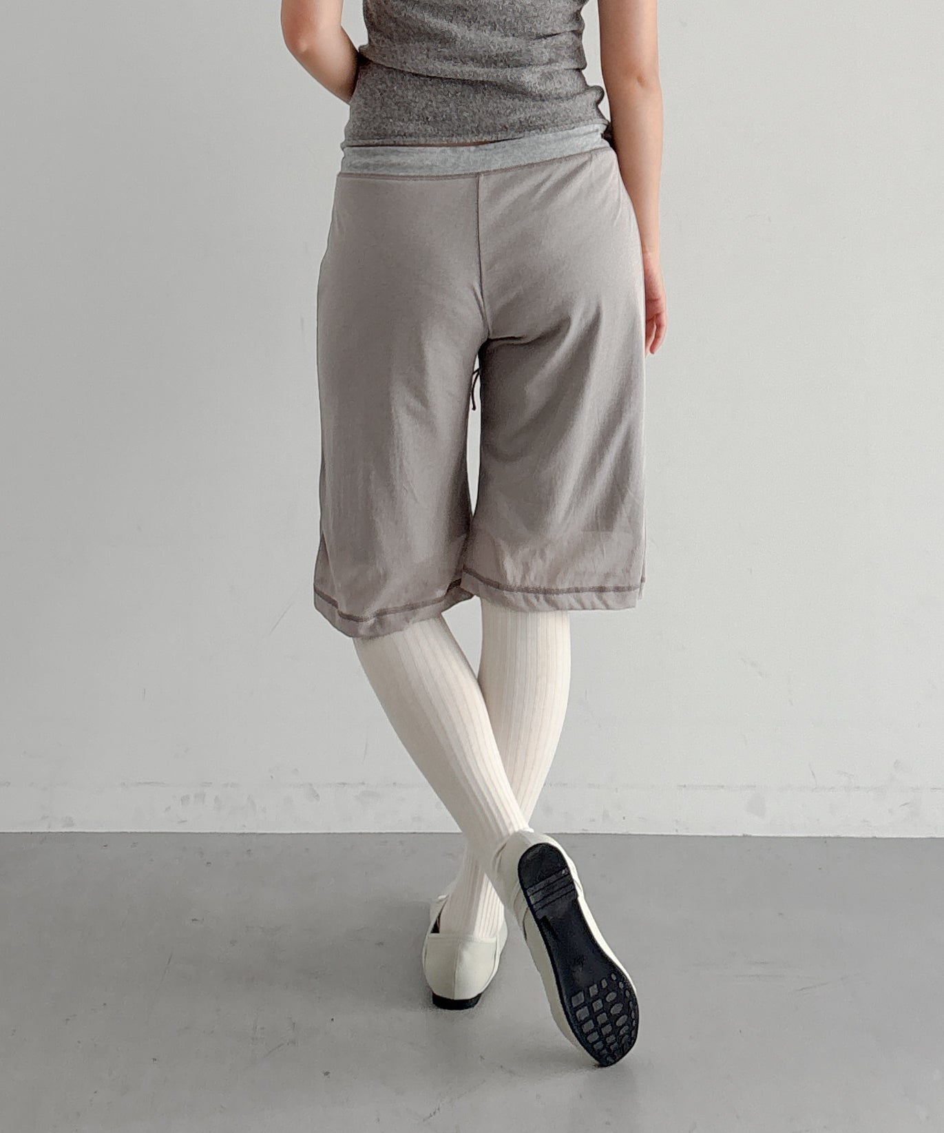 ULIKASANCTUS Curtain half pants "BLACK"