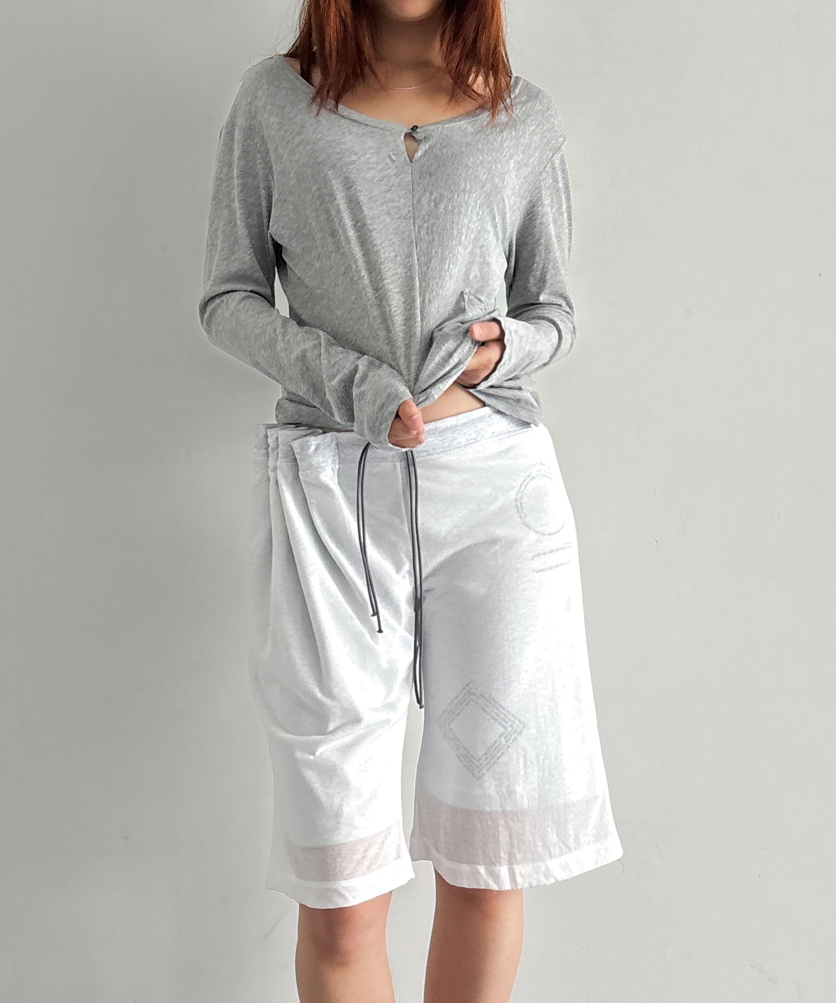 ULIKASANCTUS Curtain half pants "WHITE"