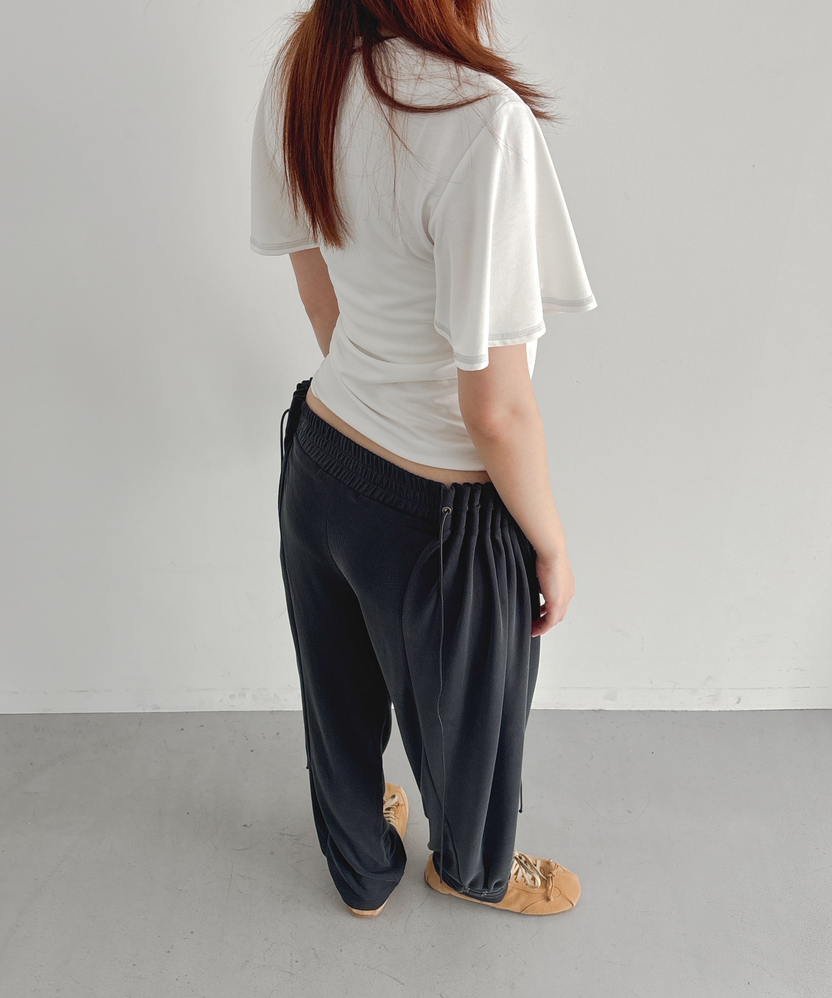 ULIKASANCTUS Curtain jogger pants "WASHED BLACK"