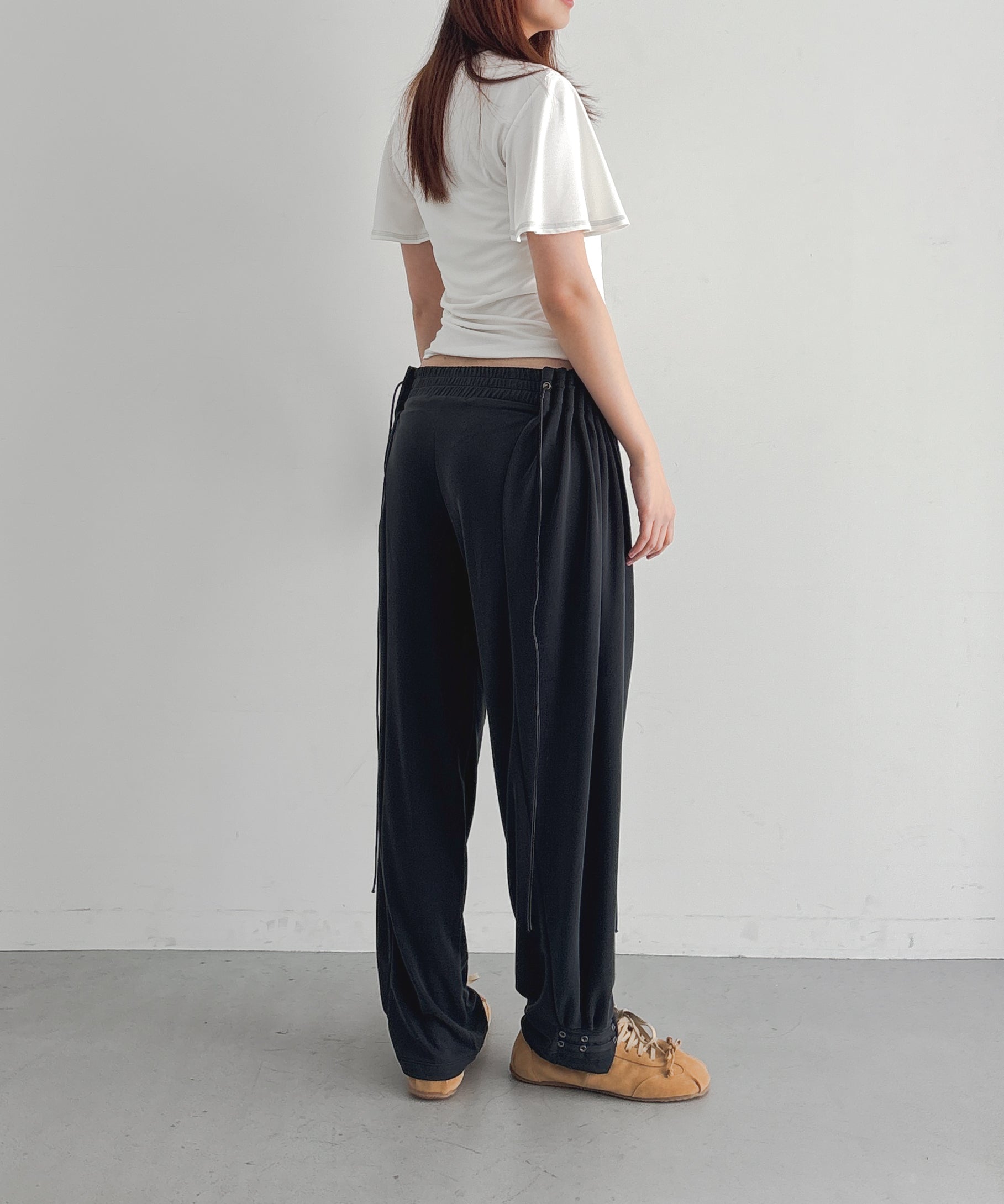 ULIKASANCTUS Curtain jogger pants "WASHED BLACK"