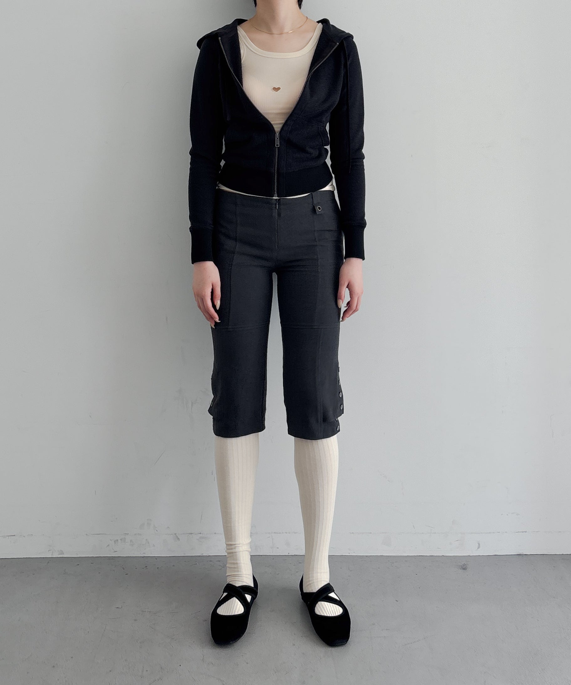ULIKASANCTUS Double layered cropped pants "CHARCOAL"