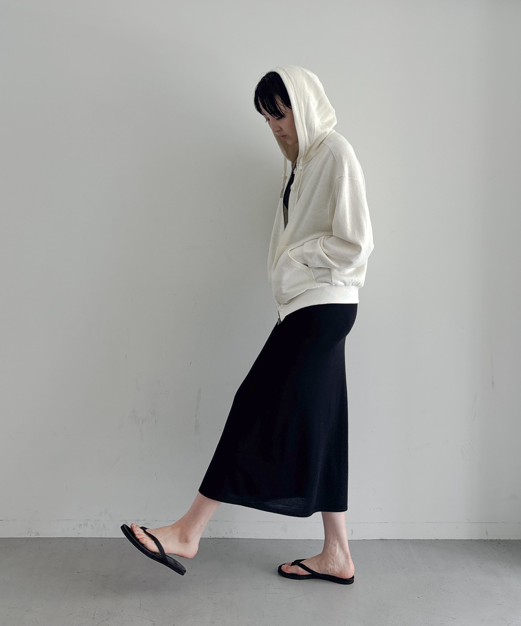 Fax Copy Express Afternoon stretch air ankle-length knit skirt "BLACK"