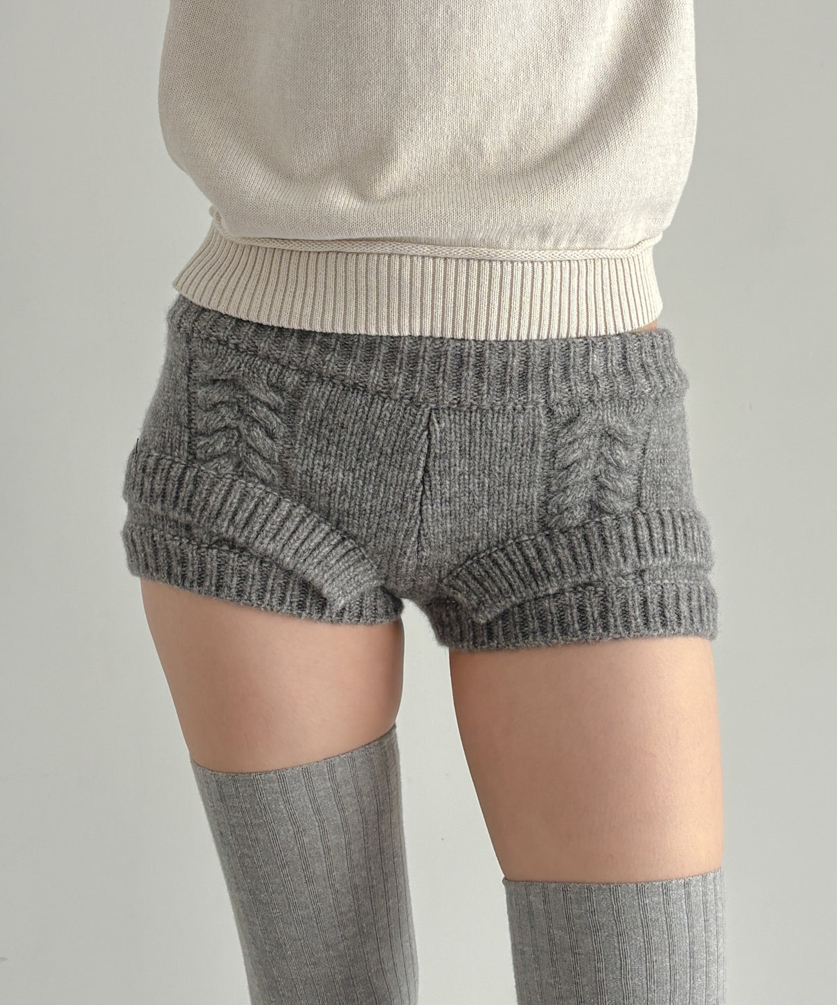 ULIKASANCTUS Rope knit shorts "MELANGE GRAY"