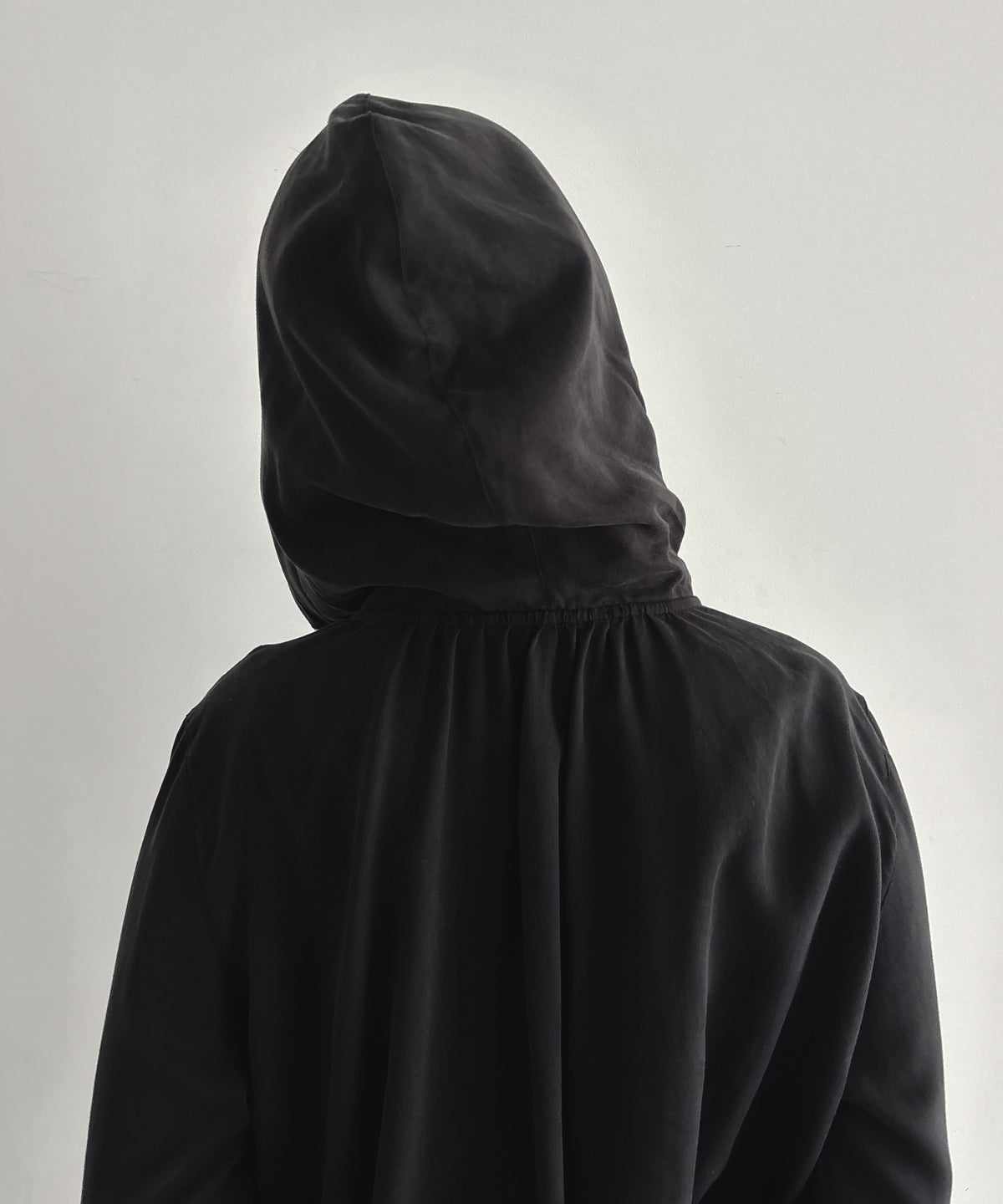 ULIKASANCTUS Placket hooded jacket "BLACK"