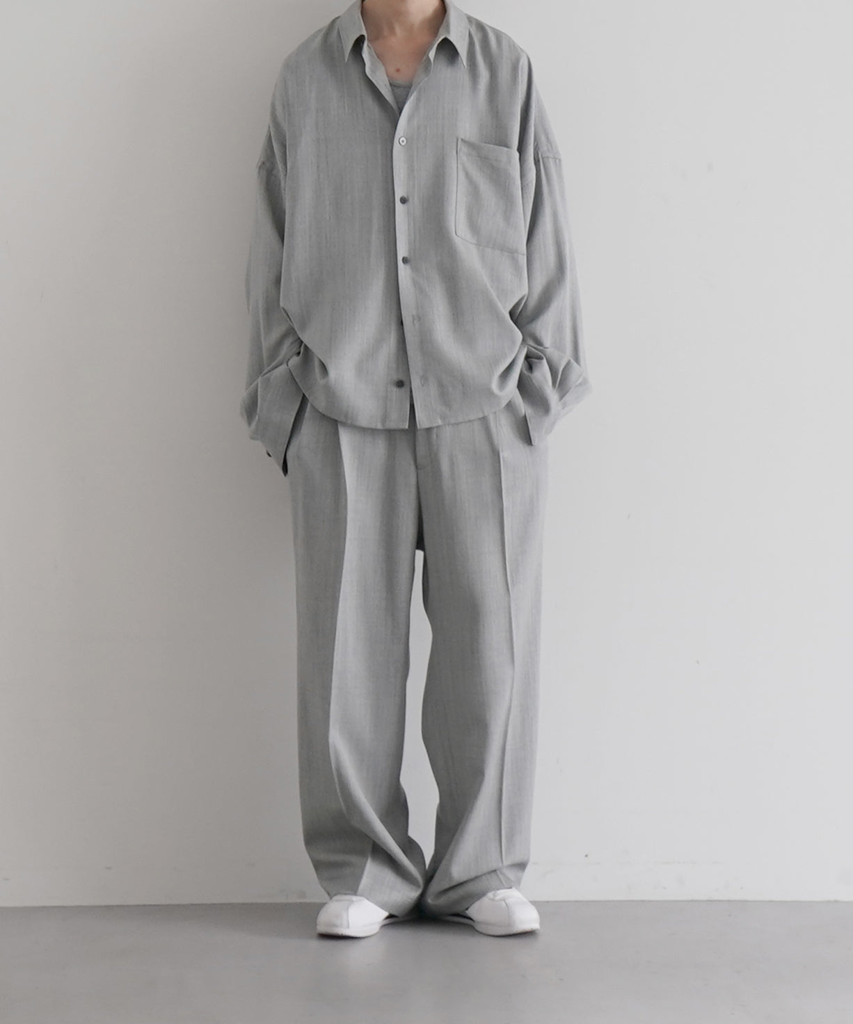 【EXCLUSIVE】WHOWHAT Wool twill trousers "LIGHT GRAY"