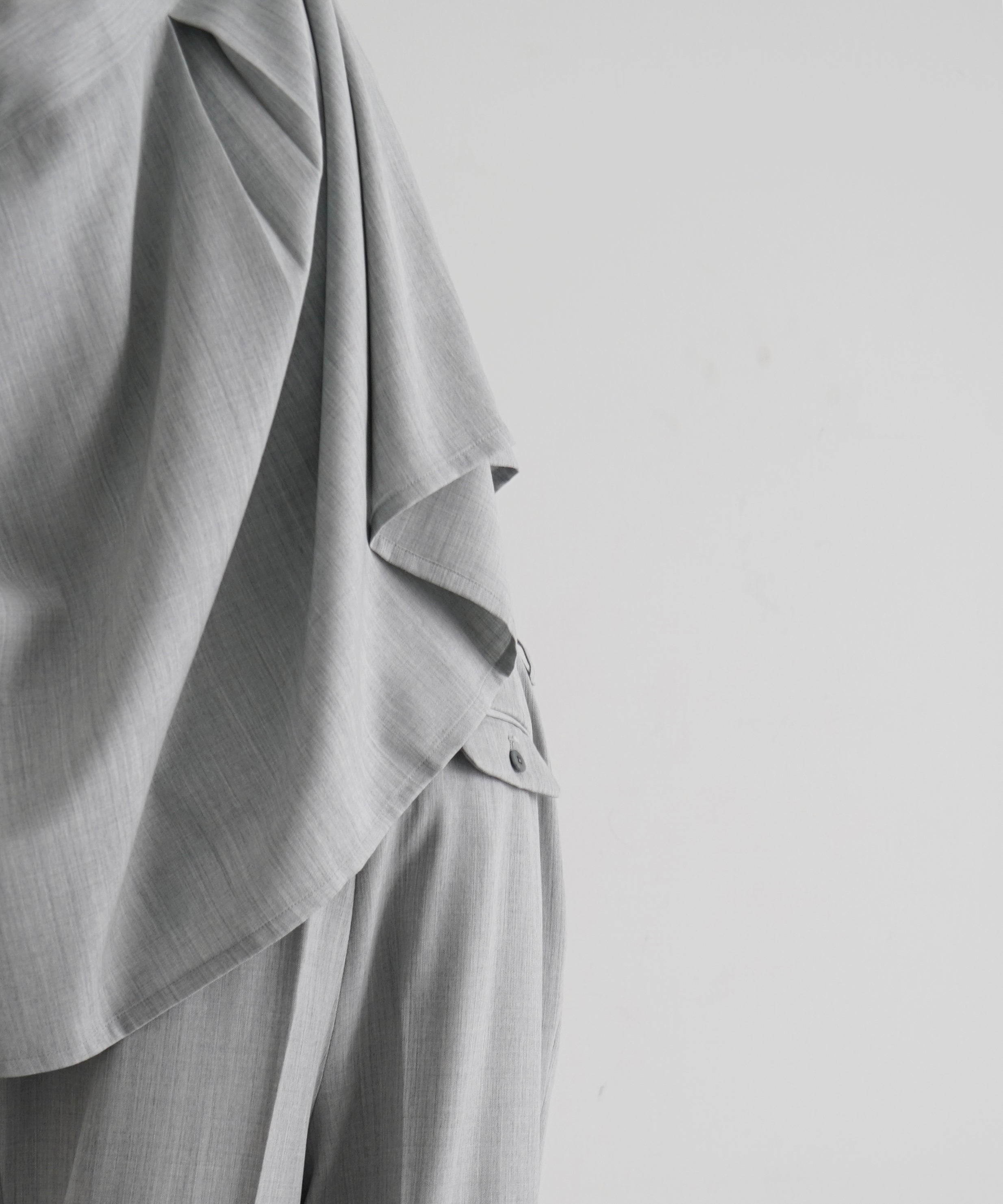 【EXCLUSIVE】WHOWHAT Wool twill trousers "LIGHT GRAY"