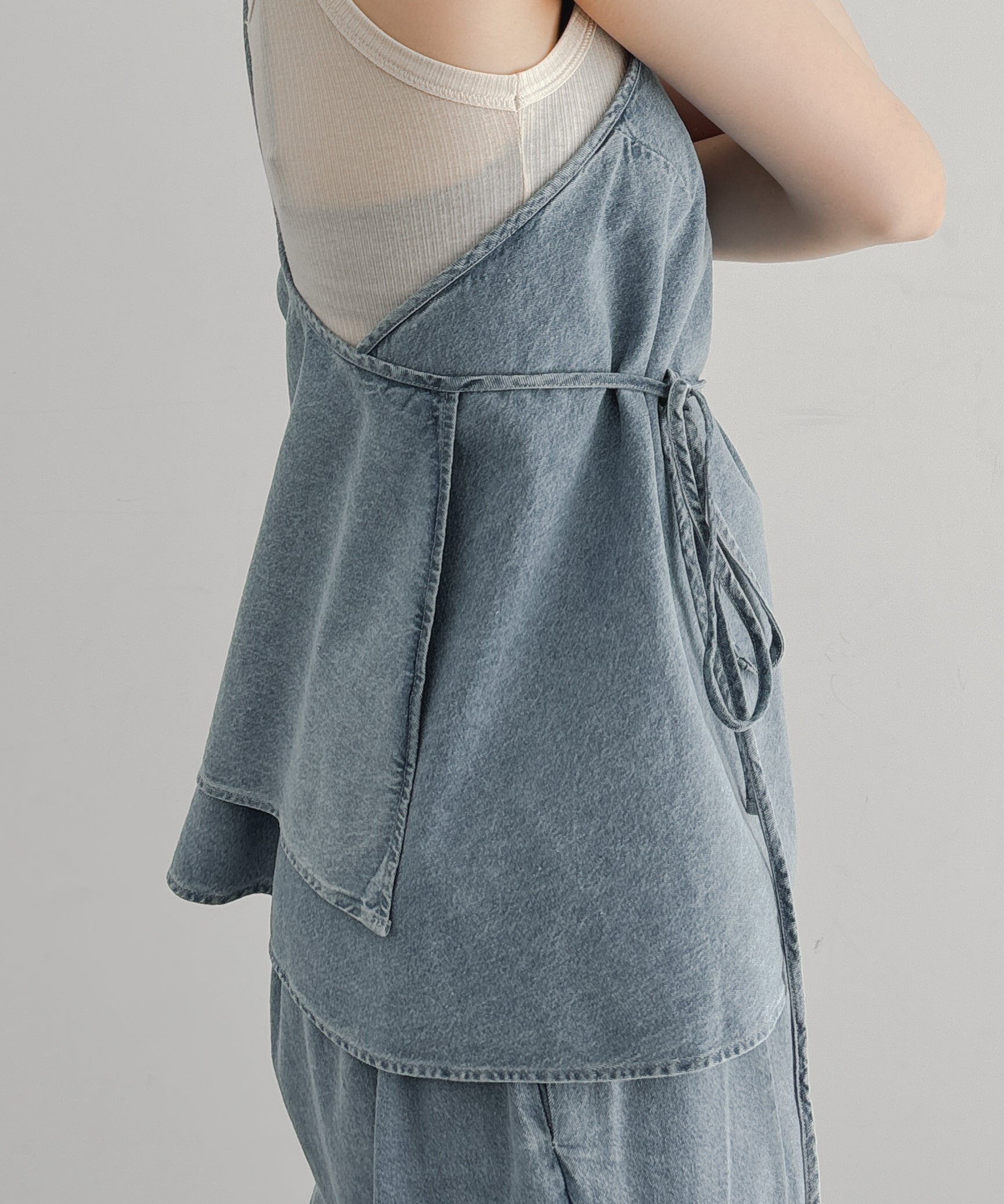 Baserange Eye top "LIGHTBLUEW"