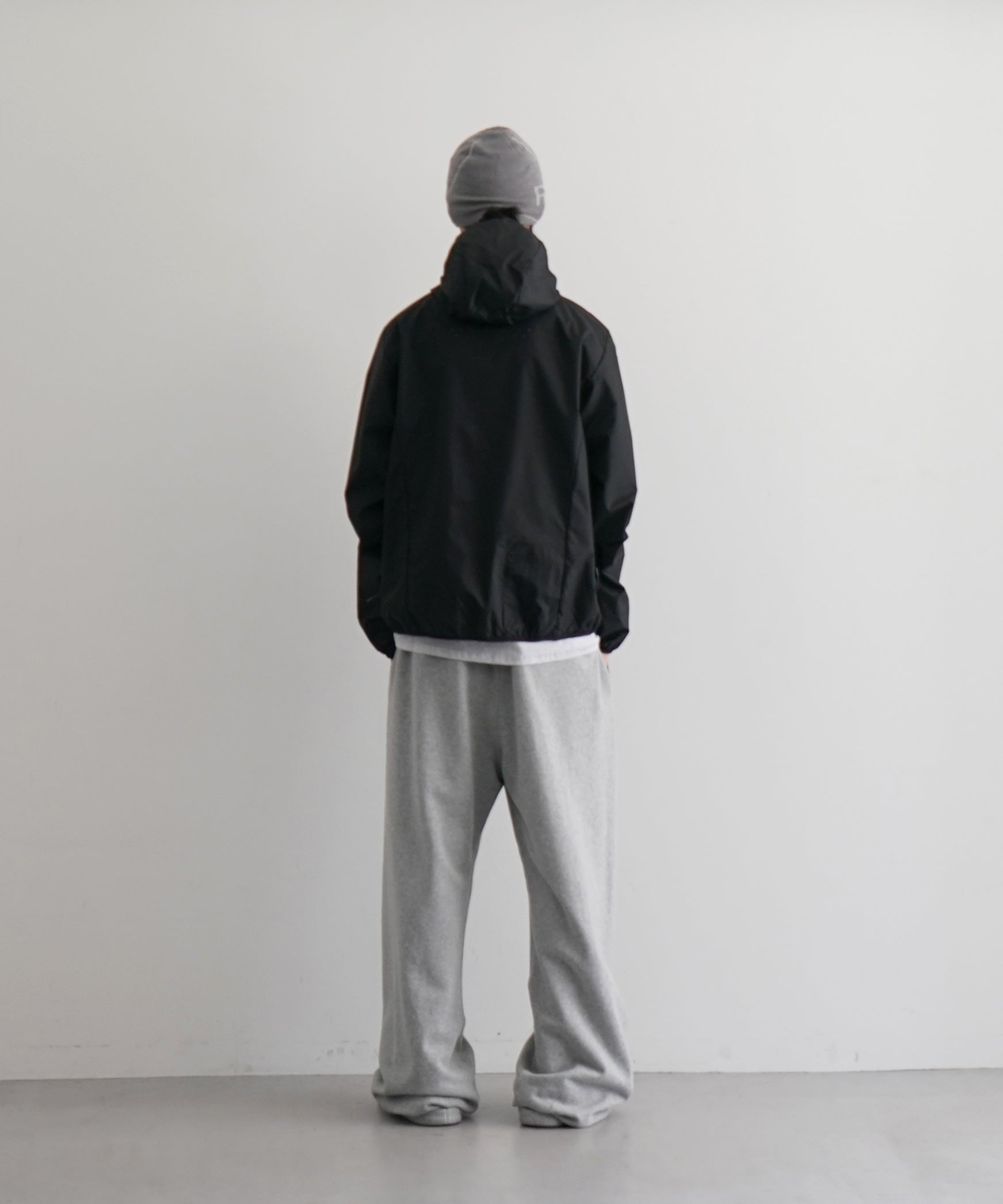 ROA Hue packable wind jacket "BLACK"