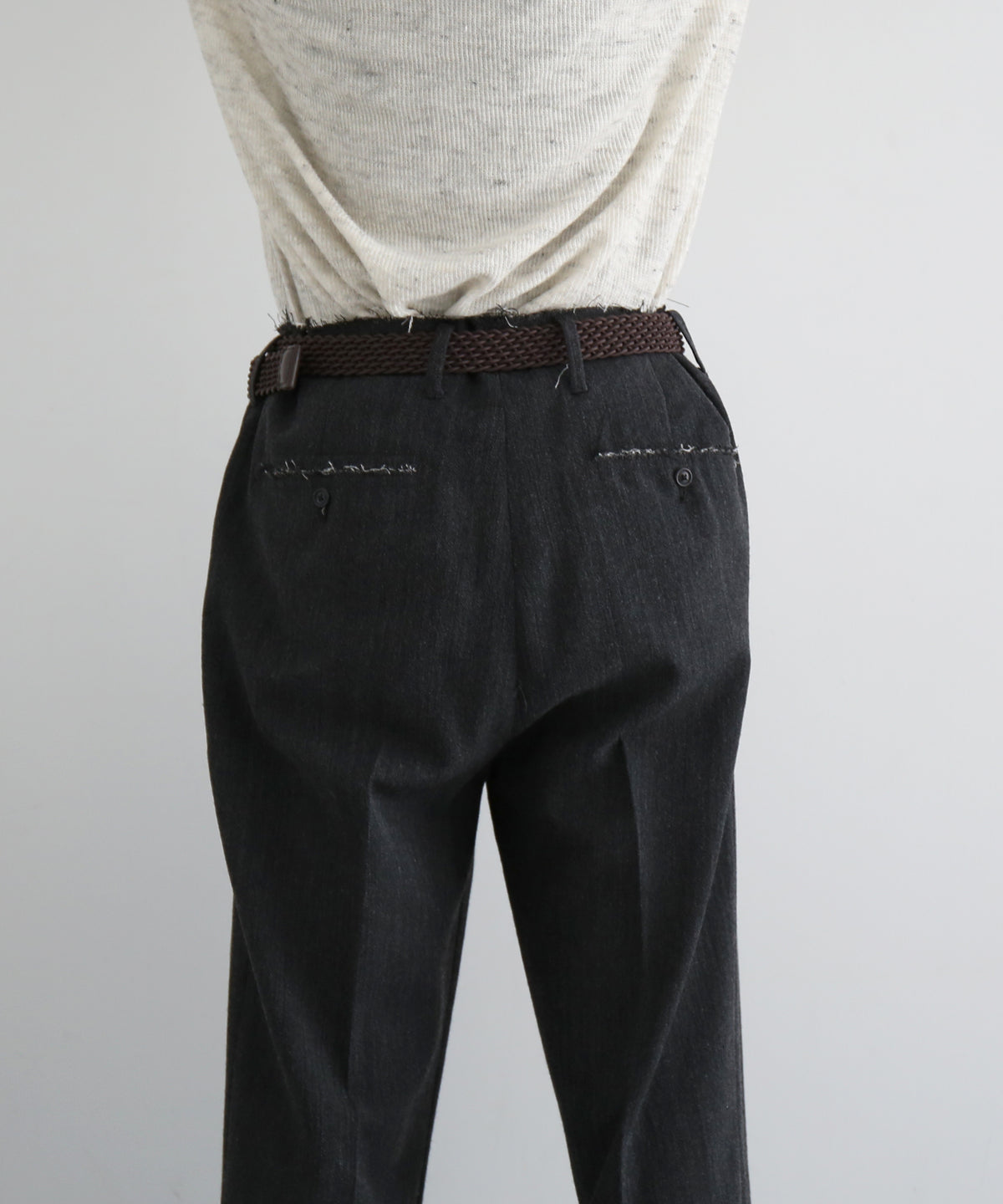 ISSUETHINGS 26b/118-wn-00 "DARK GRAY"