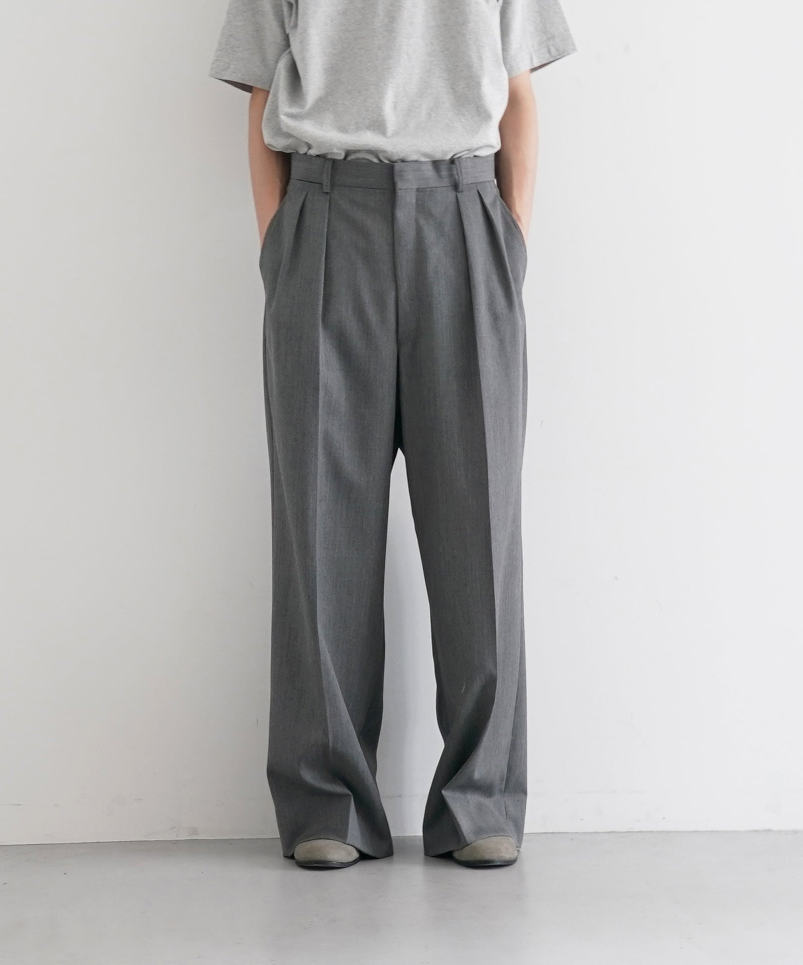 REVERBERATE Suit trousers "GRAY"