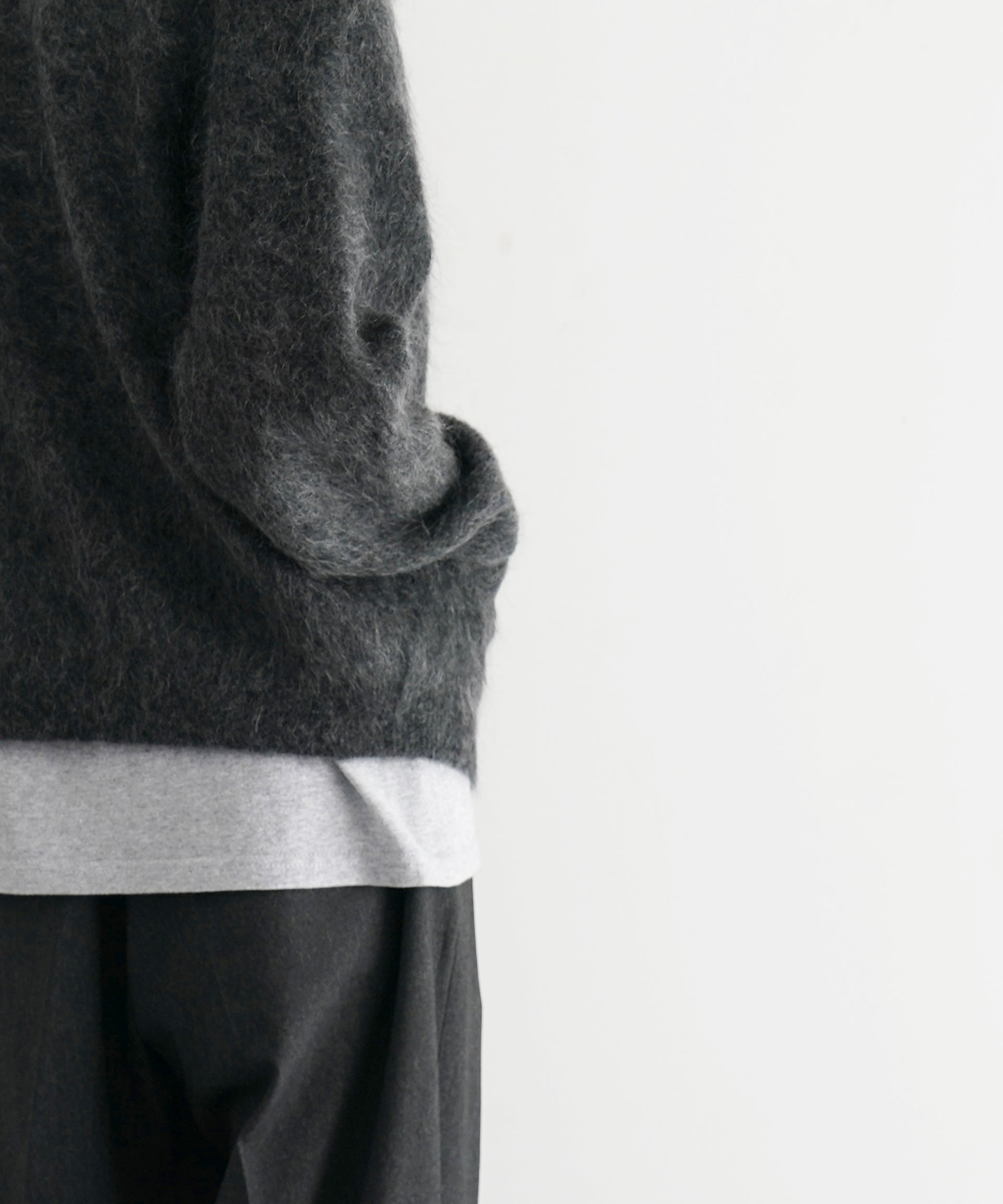 【EXCLUSIVE】crepuscule Mohair zip parka "C.GRAY"