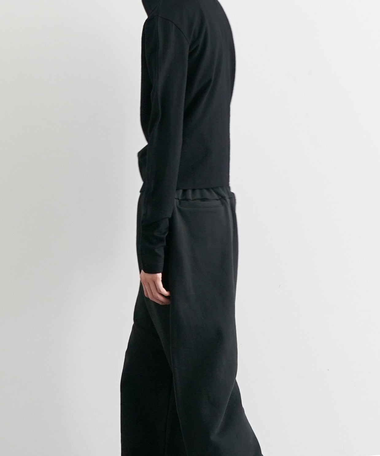 ENTIRE STUDIOS Apex wool top "BLACK"