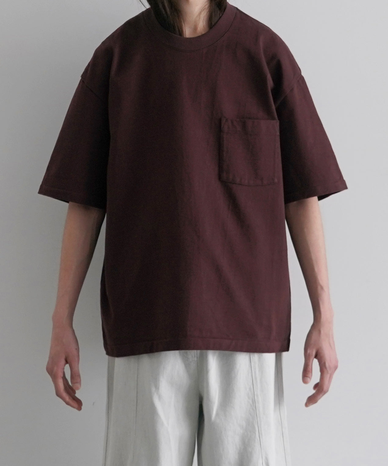 AURALEE Heavy weight pocket tee "BROWN"