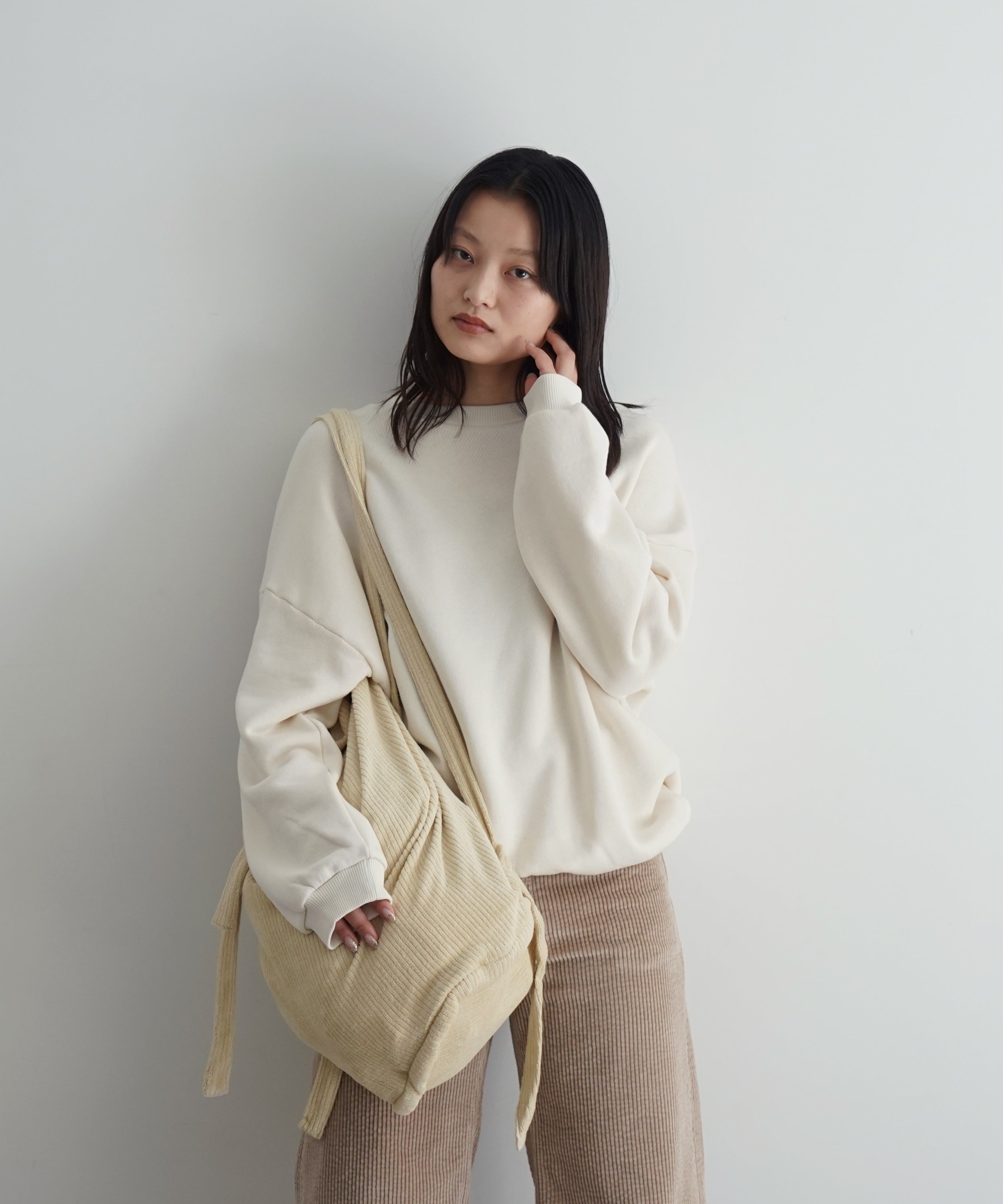 新品⭐️ BASERANGE POSE BAG 新品未使用 BASERANGE ベージュPoseバッグ