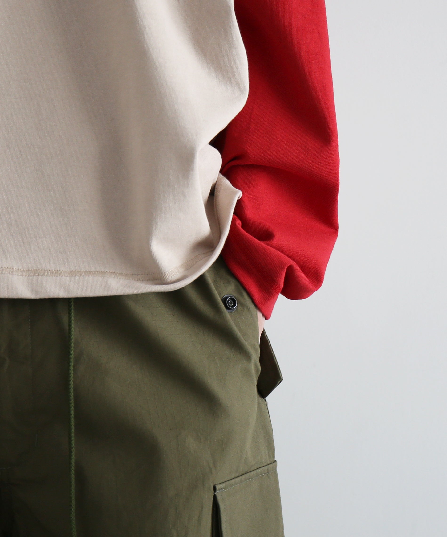 OLD FOLK HOUSE Raglan sleeve t-shirt "RED / BEIGE"