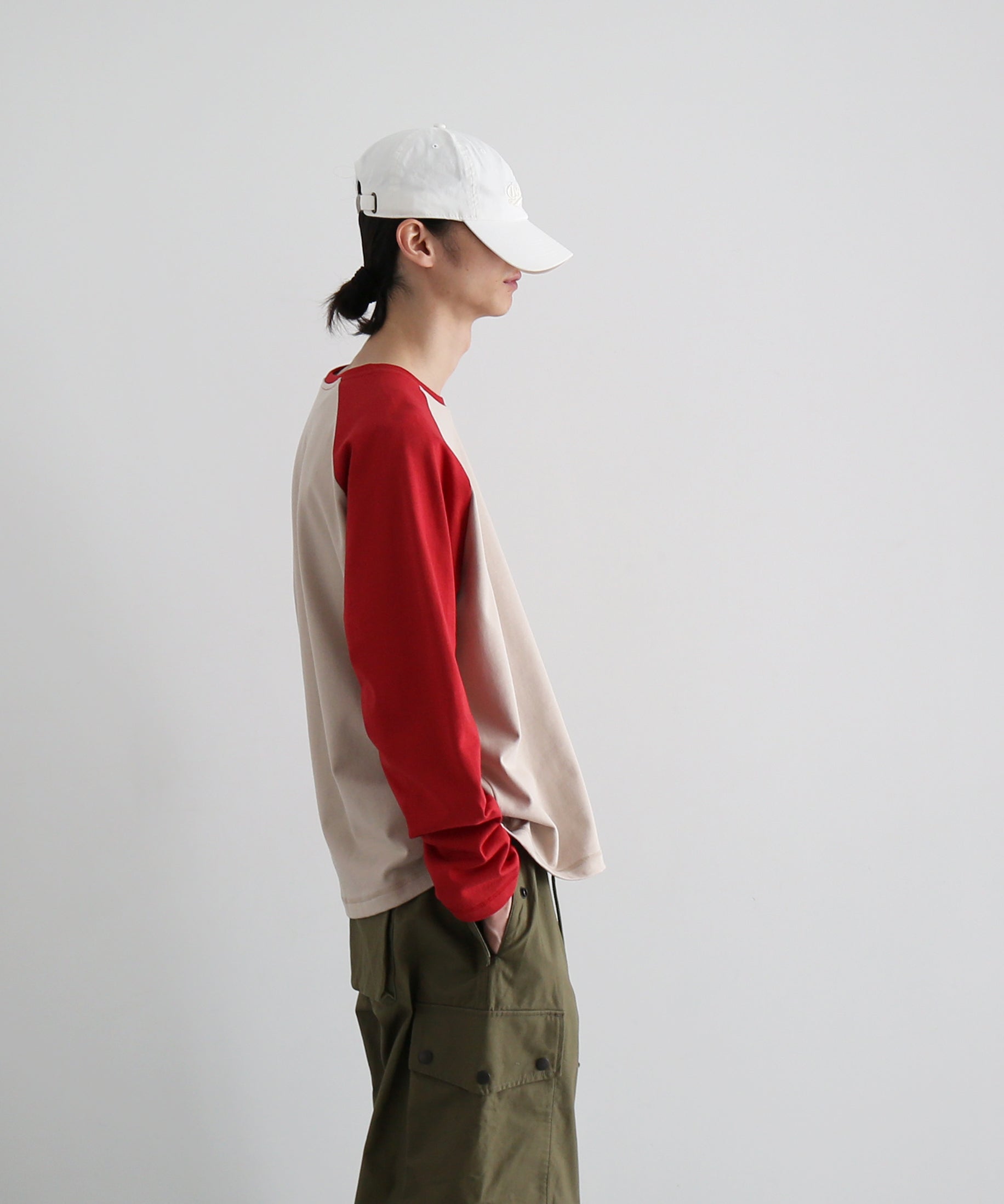 OLD FOLK HOUSE Raglan sleeve t-shirt "RED / BEIGE"