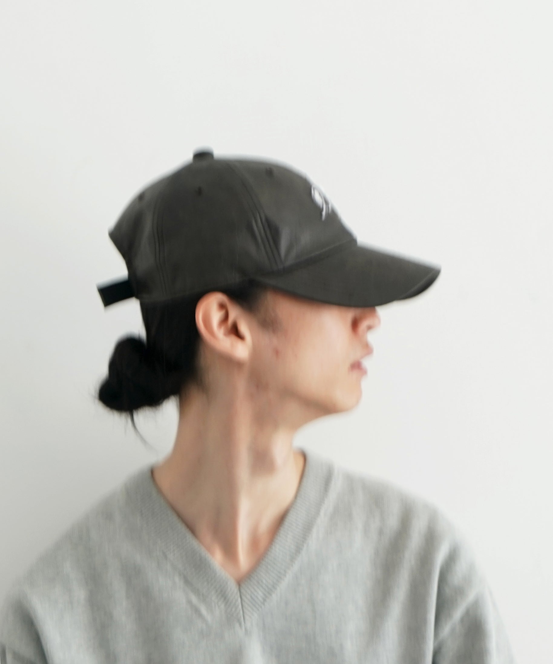 ABELIA EDOWARD GOUCHA Aeg cap "CHARCOAL"