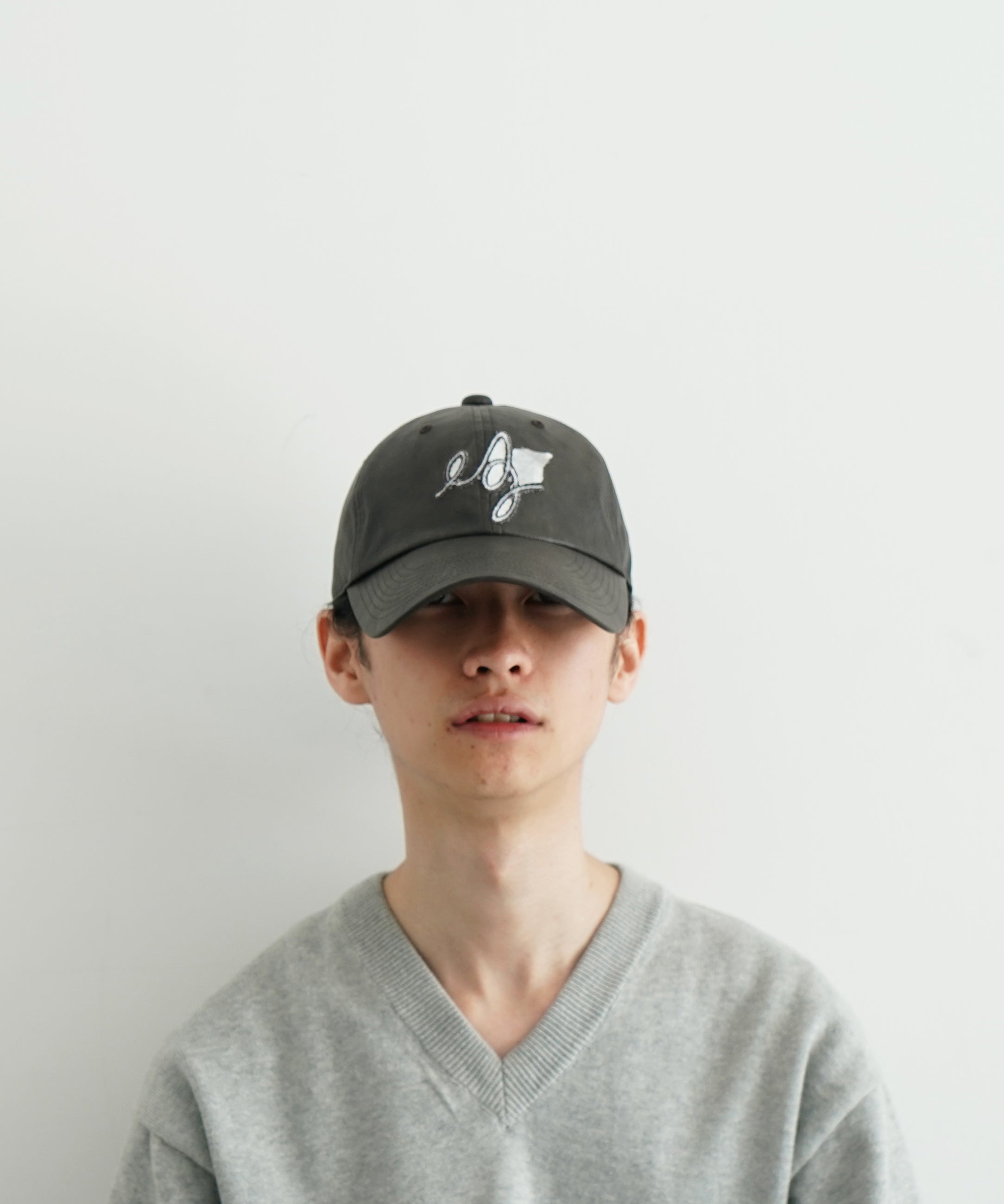 ABELIA EDOWARD GOUCHA Aeg cap "CHARCOAL"
