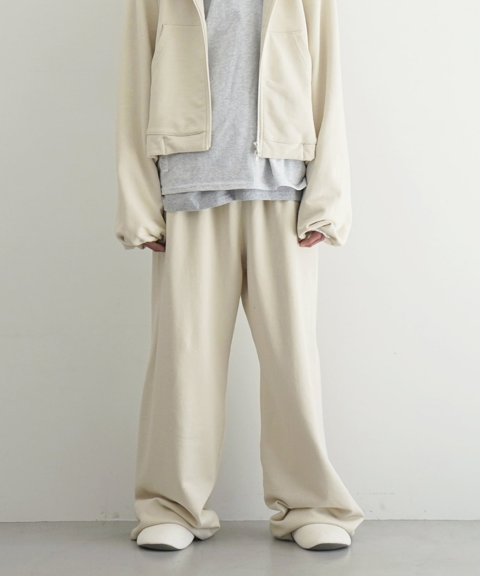 KAIKO CLOUD TROUSER "TOP GRAY"