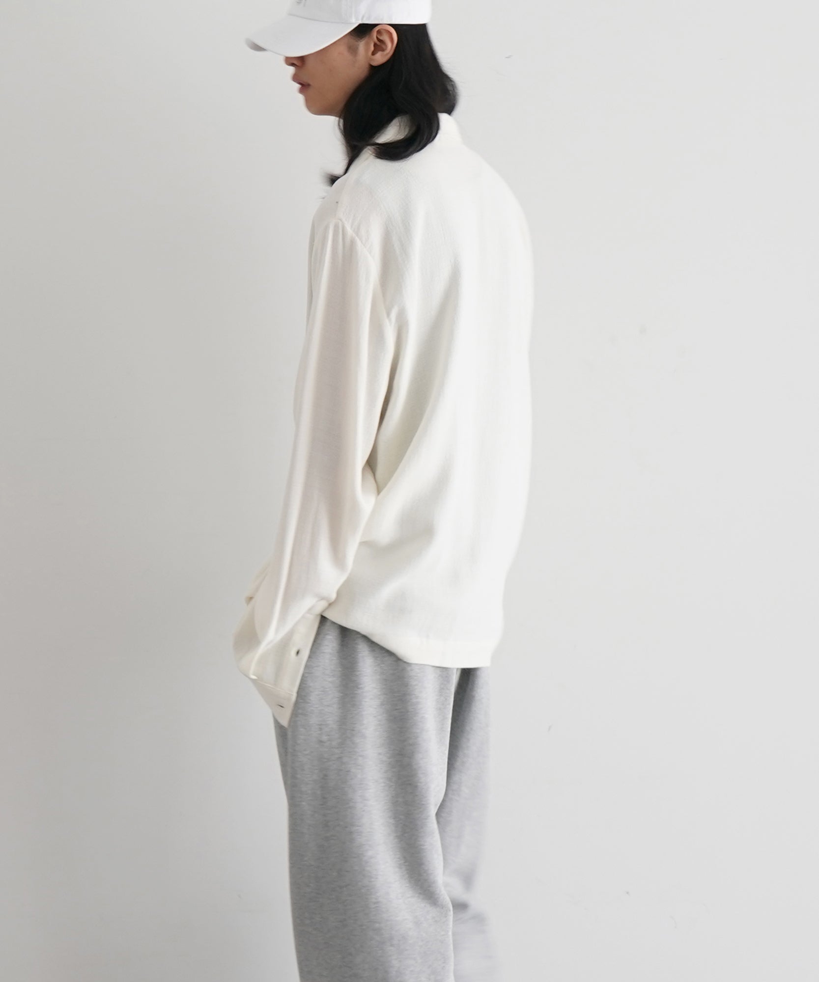 sefr Sense shirt "OFF WHITE CREPE"