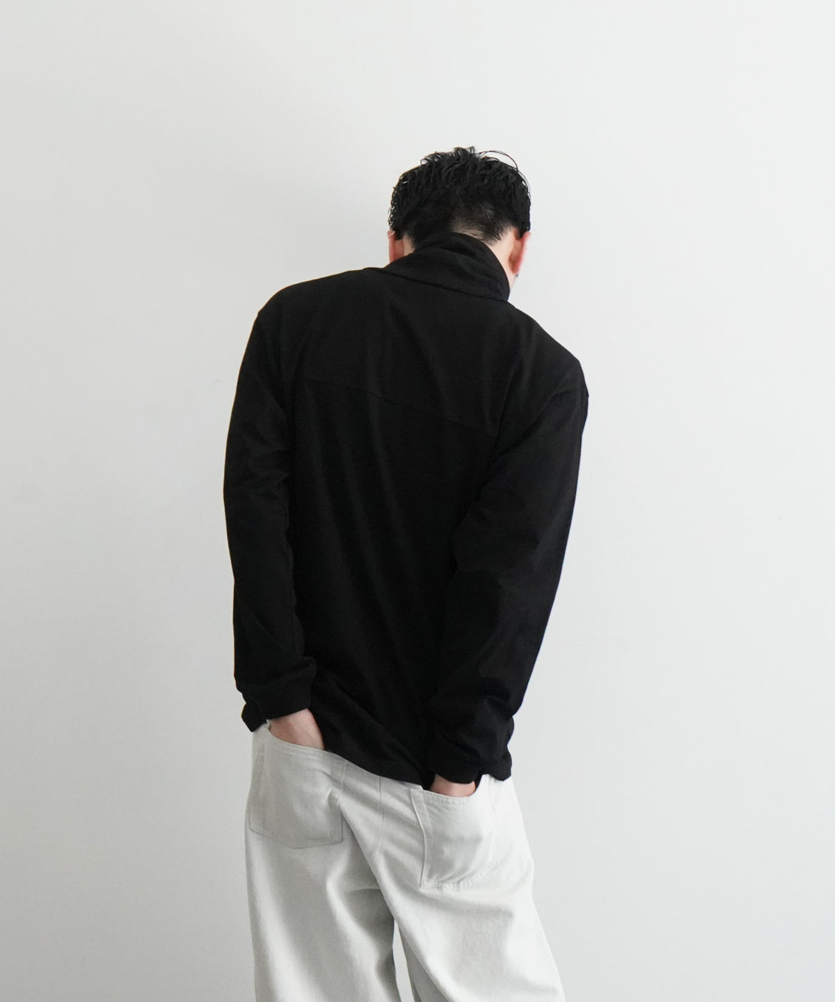 PHINGERIN PANEL NECK L/S TEE "C:BLACK"