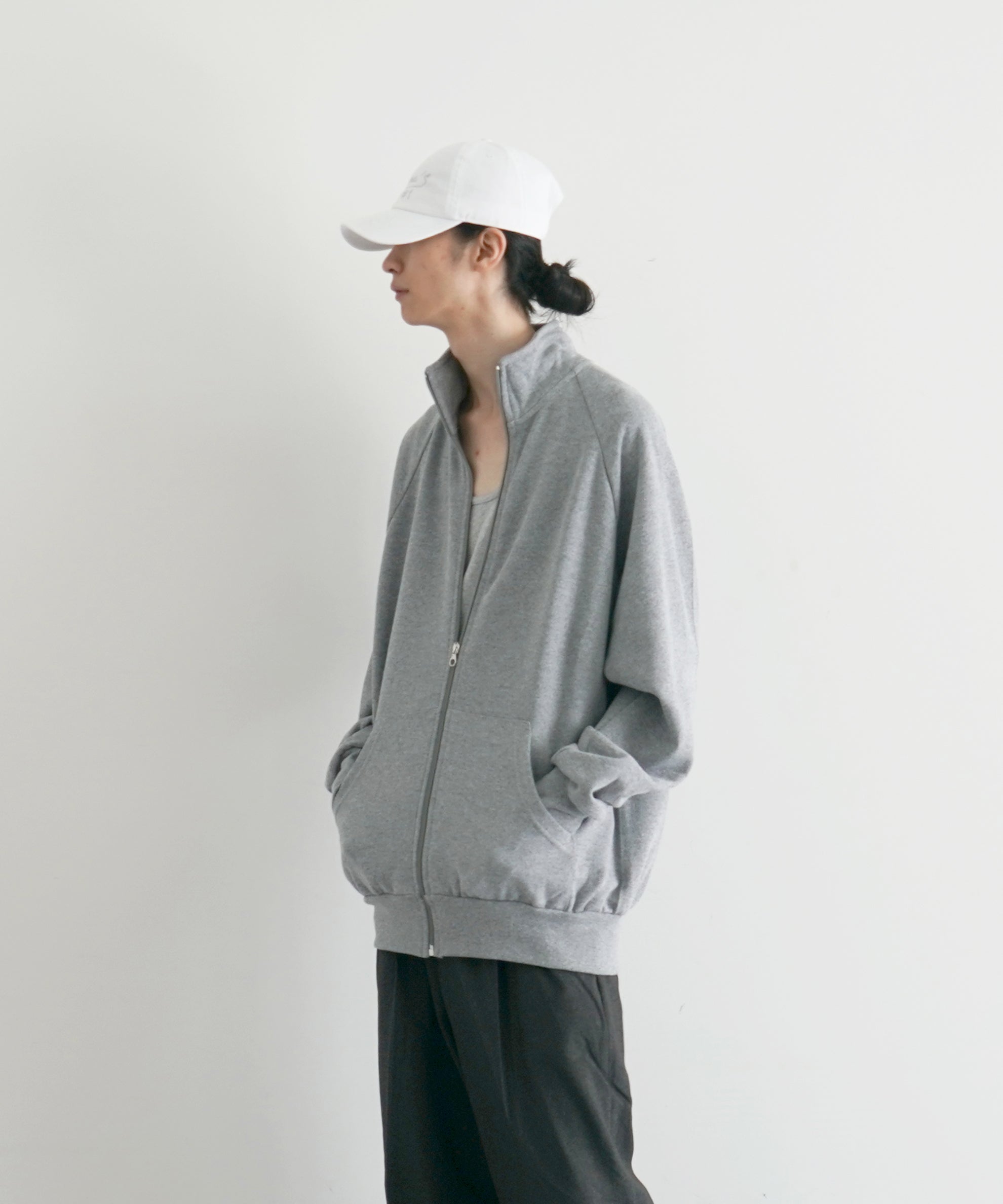 VESTI ヴェスティ トップス スウェット ジャケット