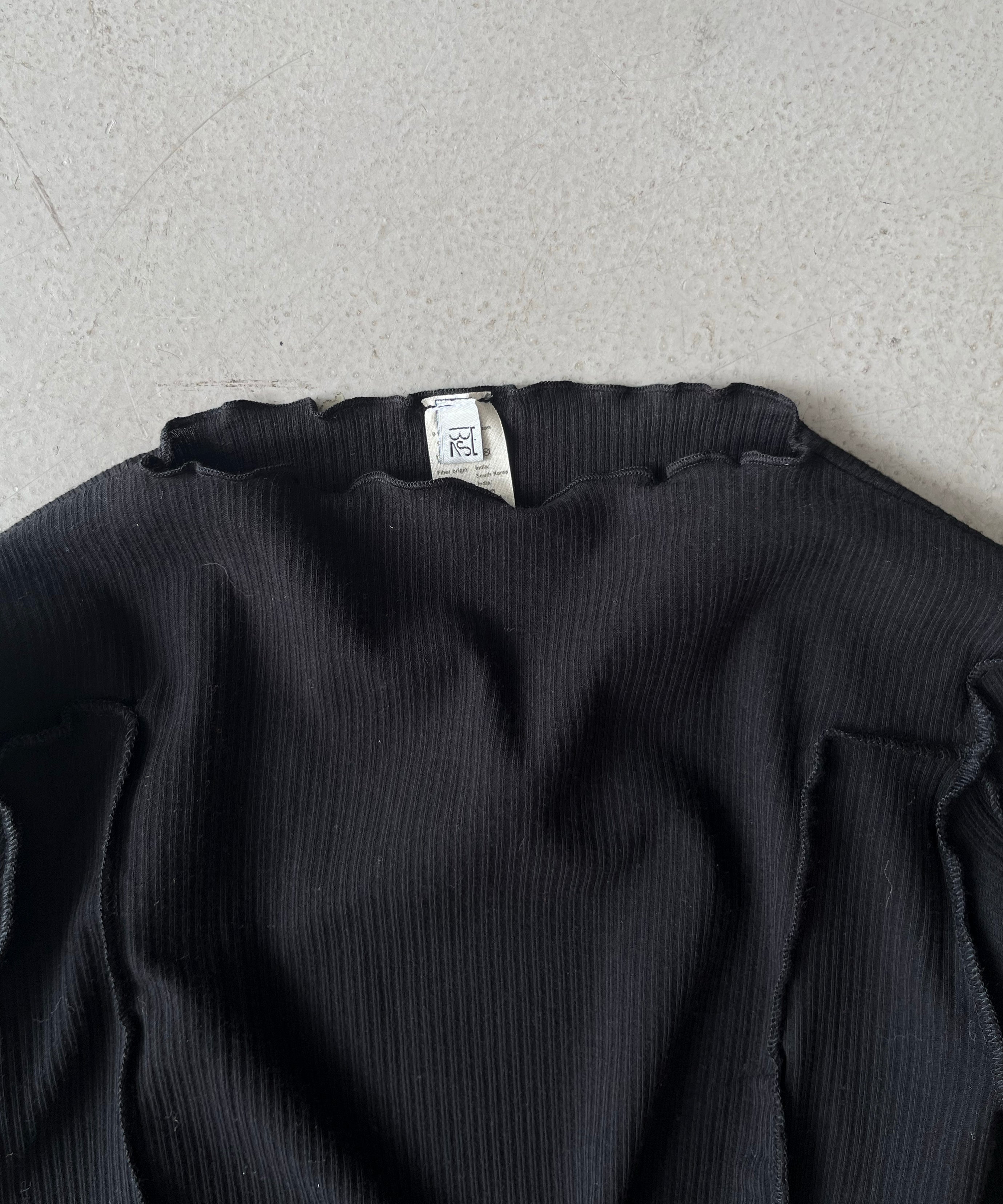 Baserange Omato long sleeve "BLACK"