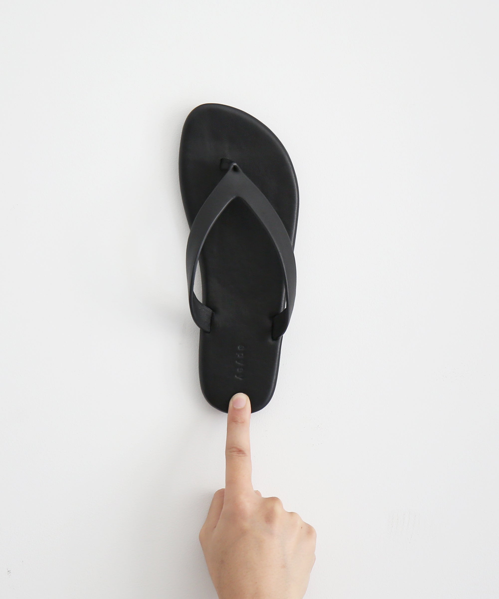 spysy Phantom leather flip flop women "BLACK"