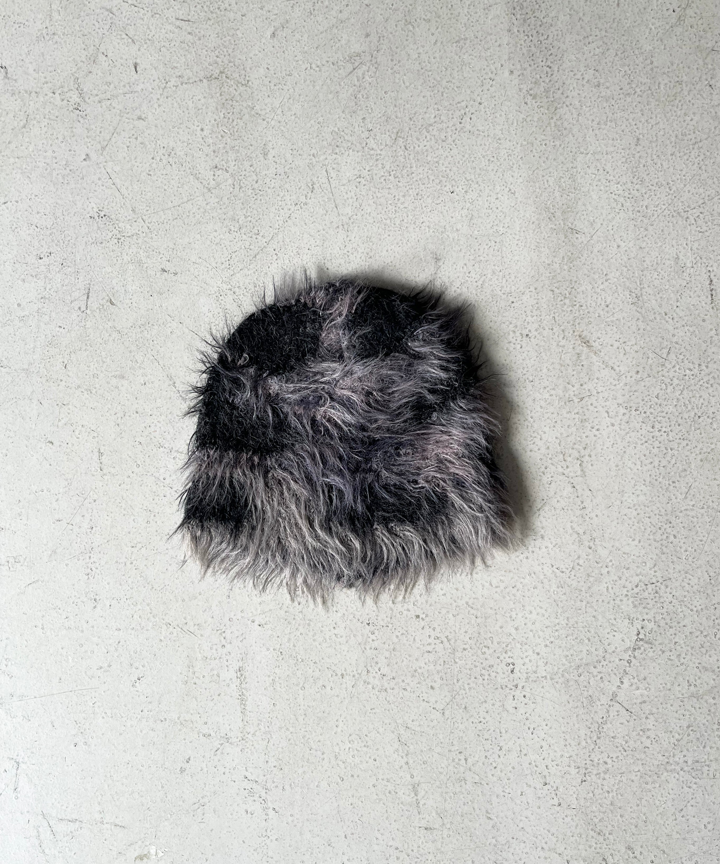 LOADINGROOM Frizzy alpaca beanie "BLACK"