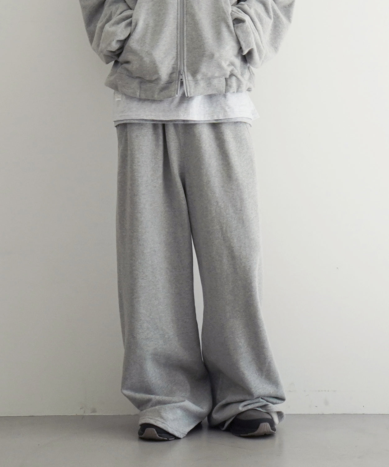 KAIKO CLOUD TROUSER "TOP GRAY"