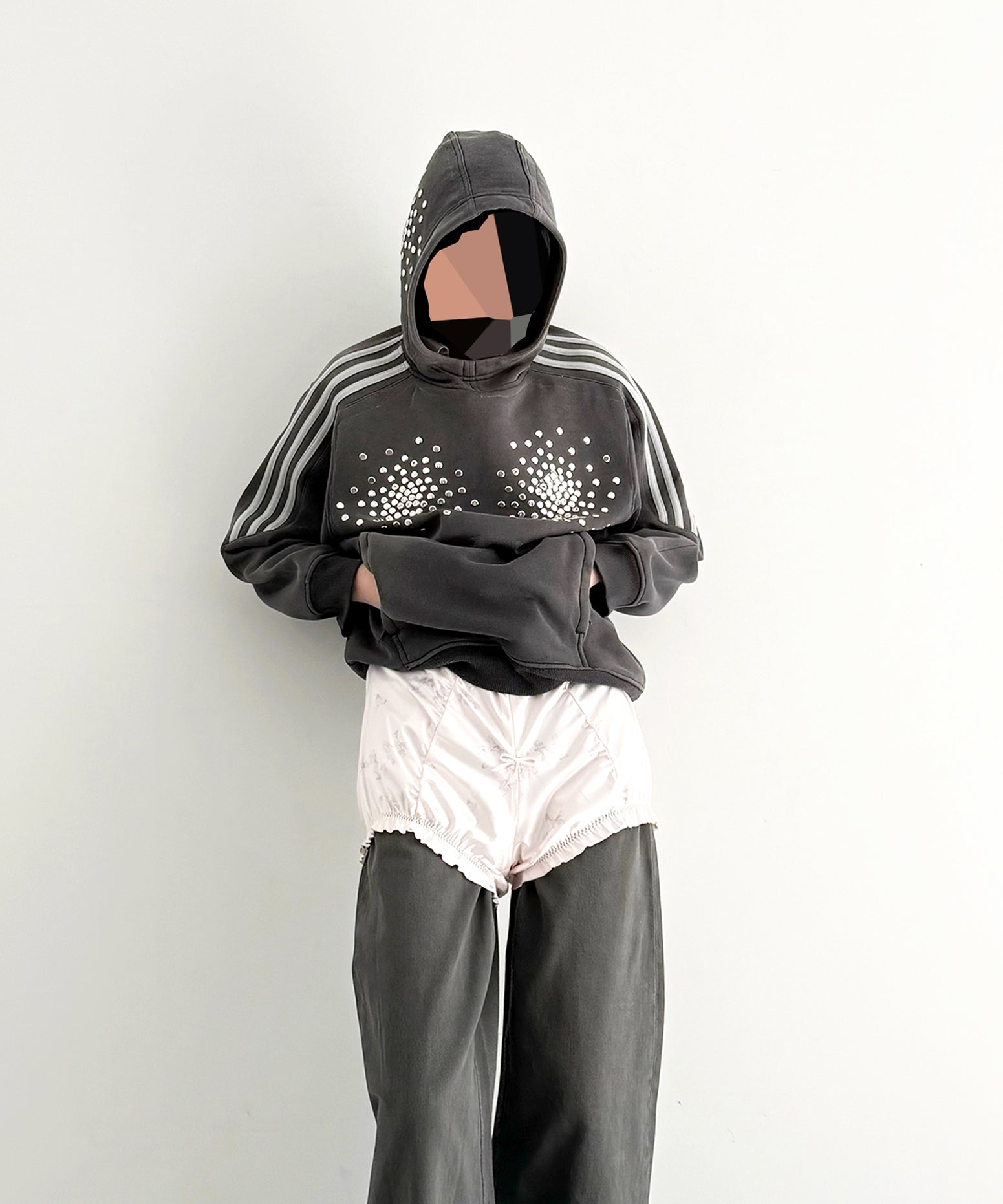 HANNAH CREAK Stud pullover hoodie "GRAY"