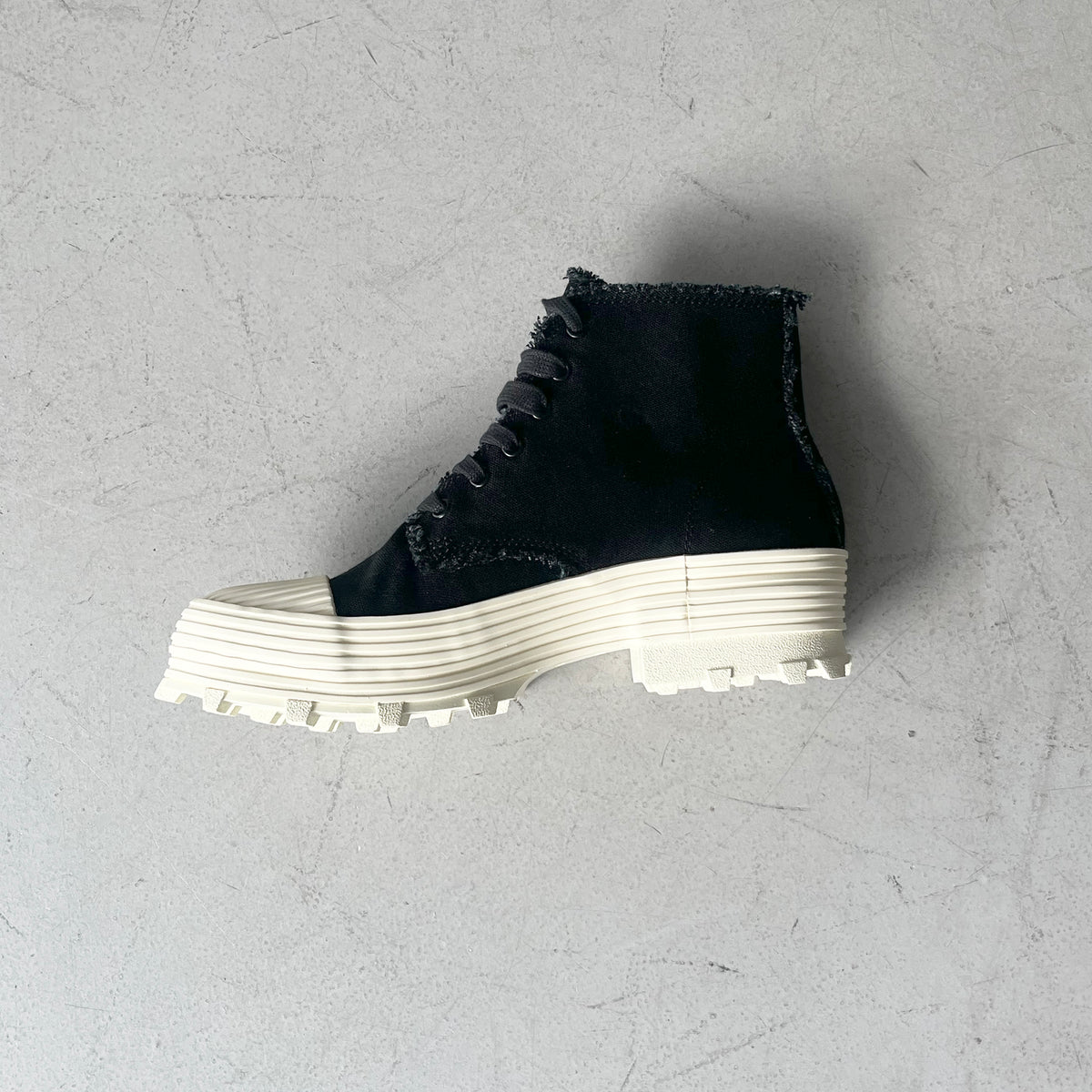 1_e9360b95-acc6-400f-a24f-