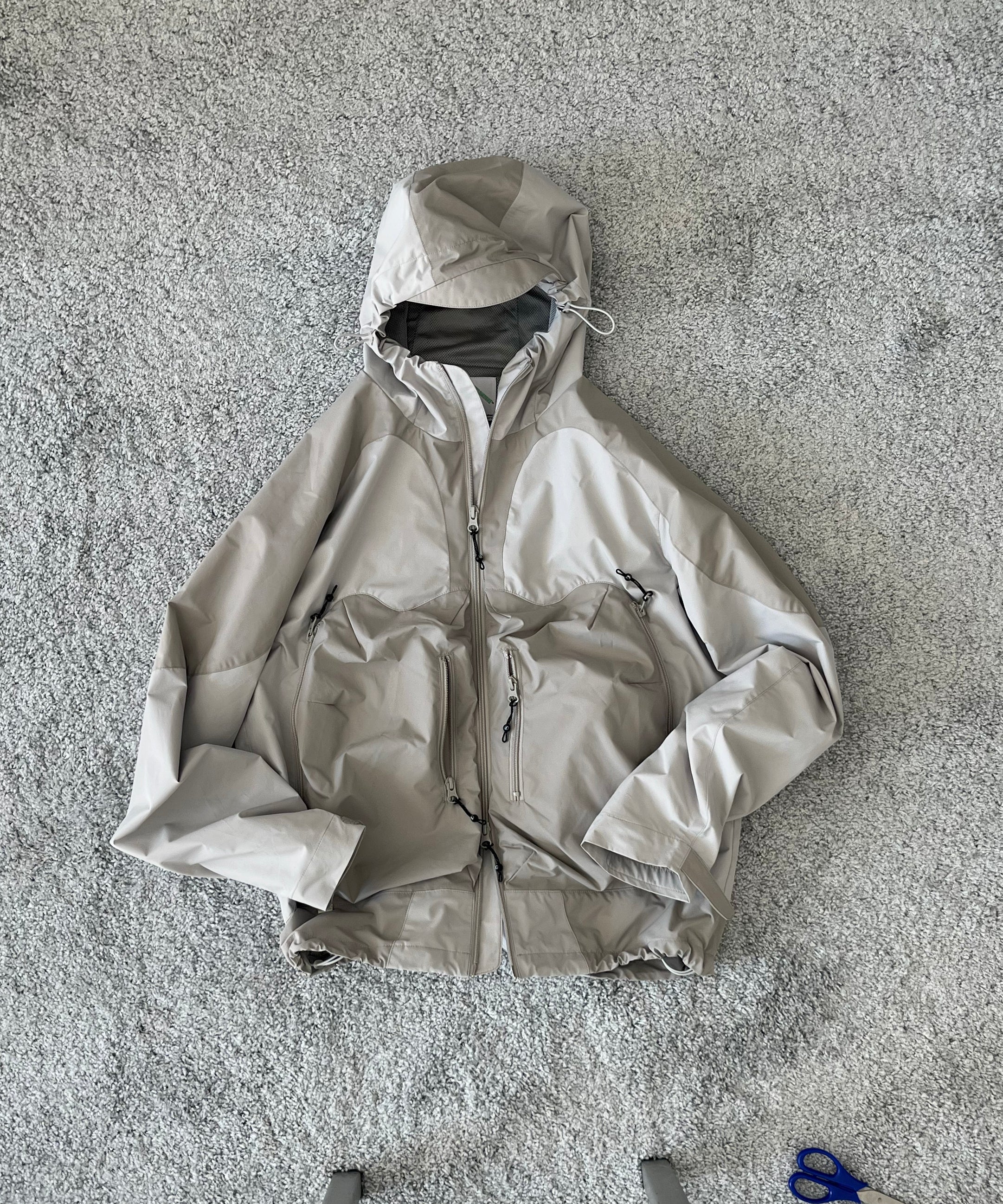 FAF(FAKE AS FLOWERS) Weather shell jacket "GRAY"