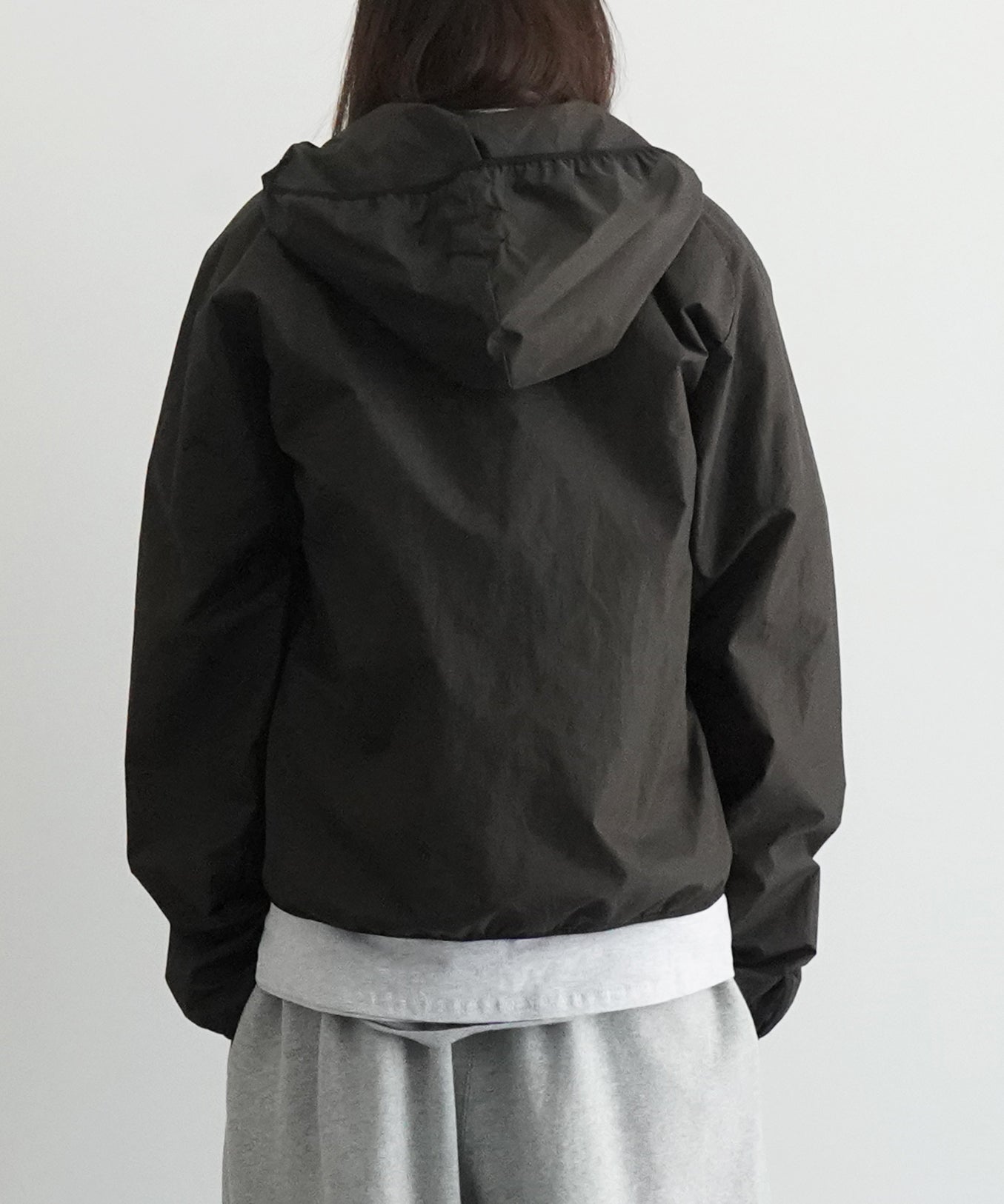 JIAN YE Basic unit 05 "CHARCOAL"