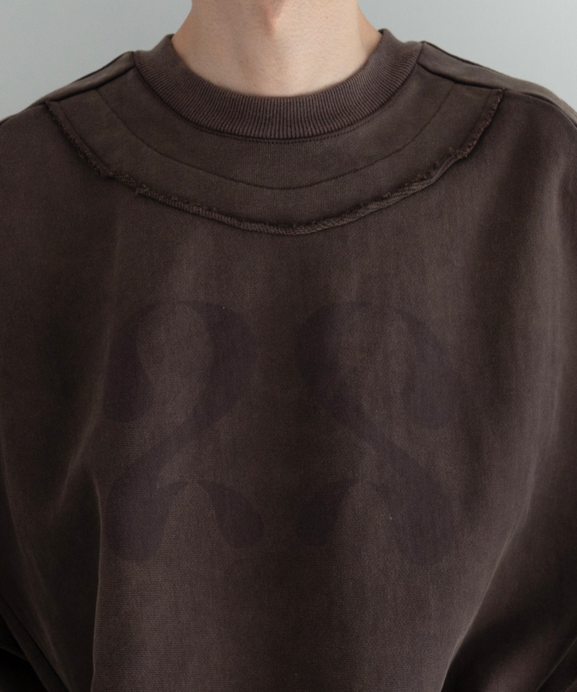 JIAN YE 25 Top "BROWN"