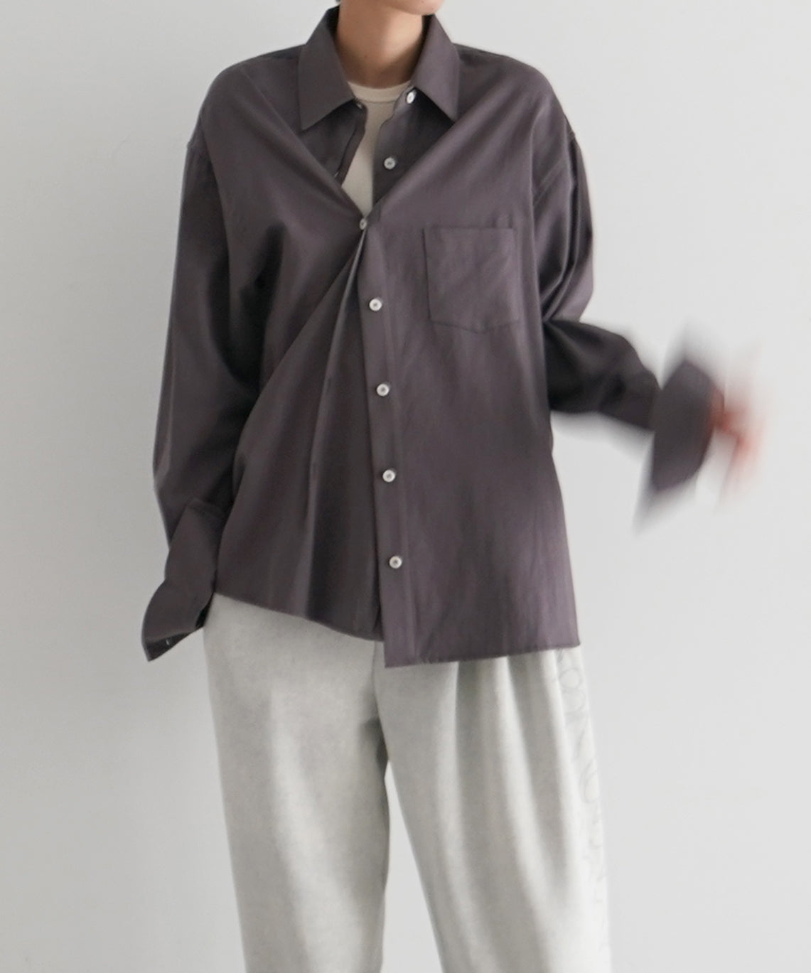 ULIKASANCTUS Half-hidden placket shirts "CHOCOLATE"