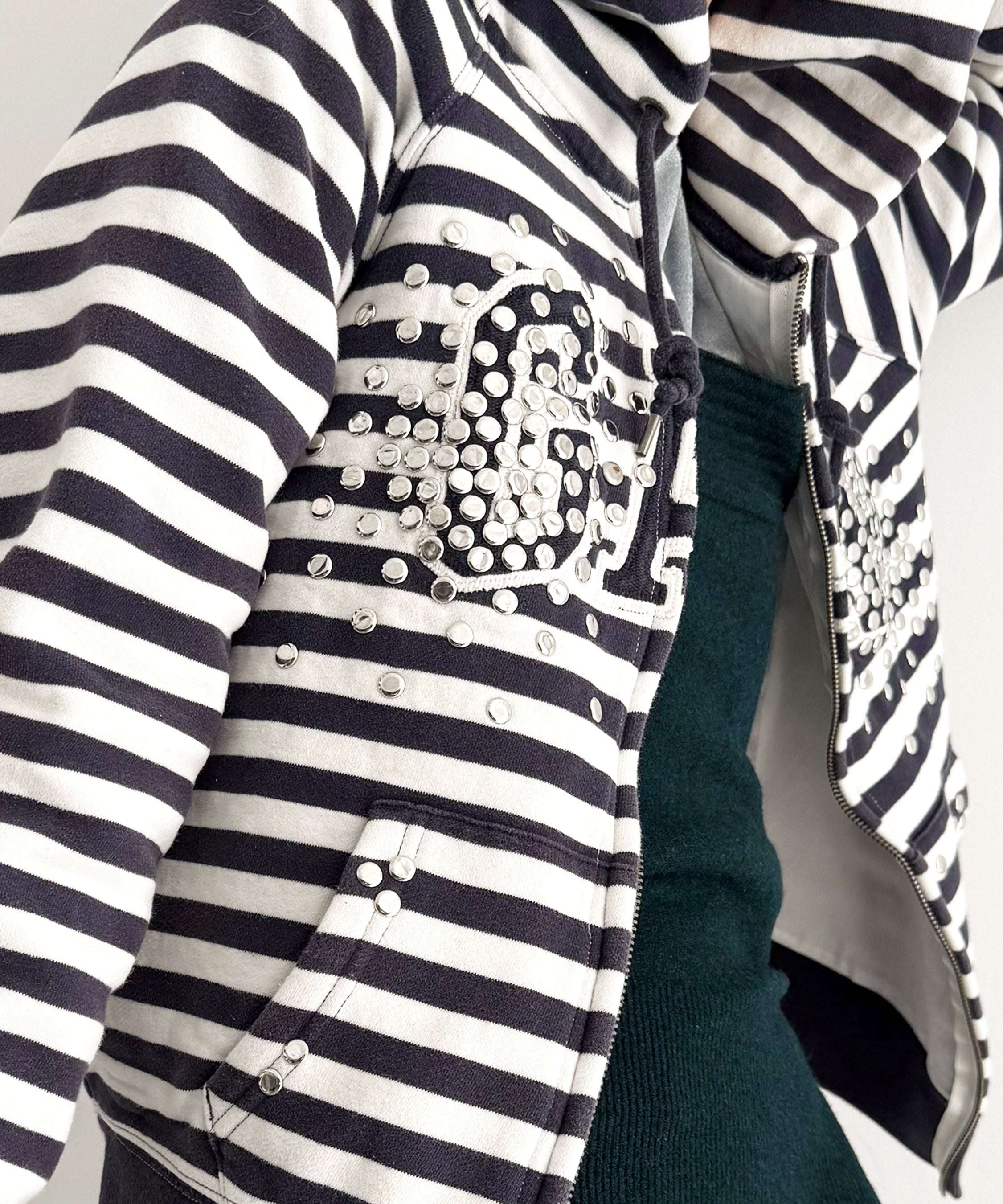 HANNAH CREAK Stud zip up hoodie "NAVY"
