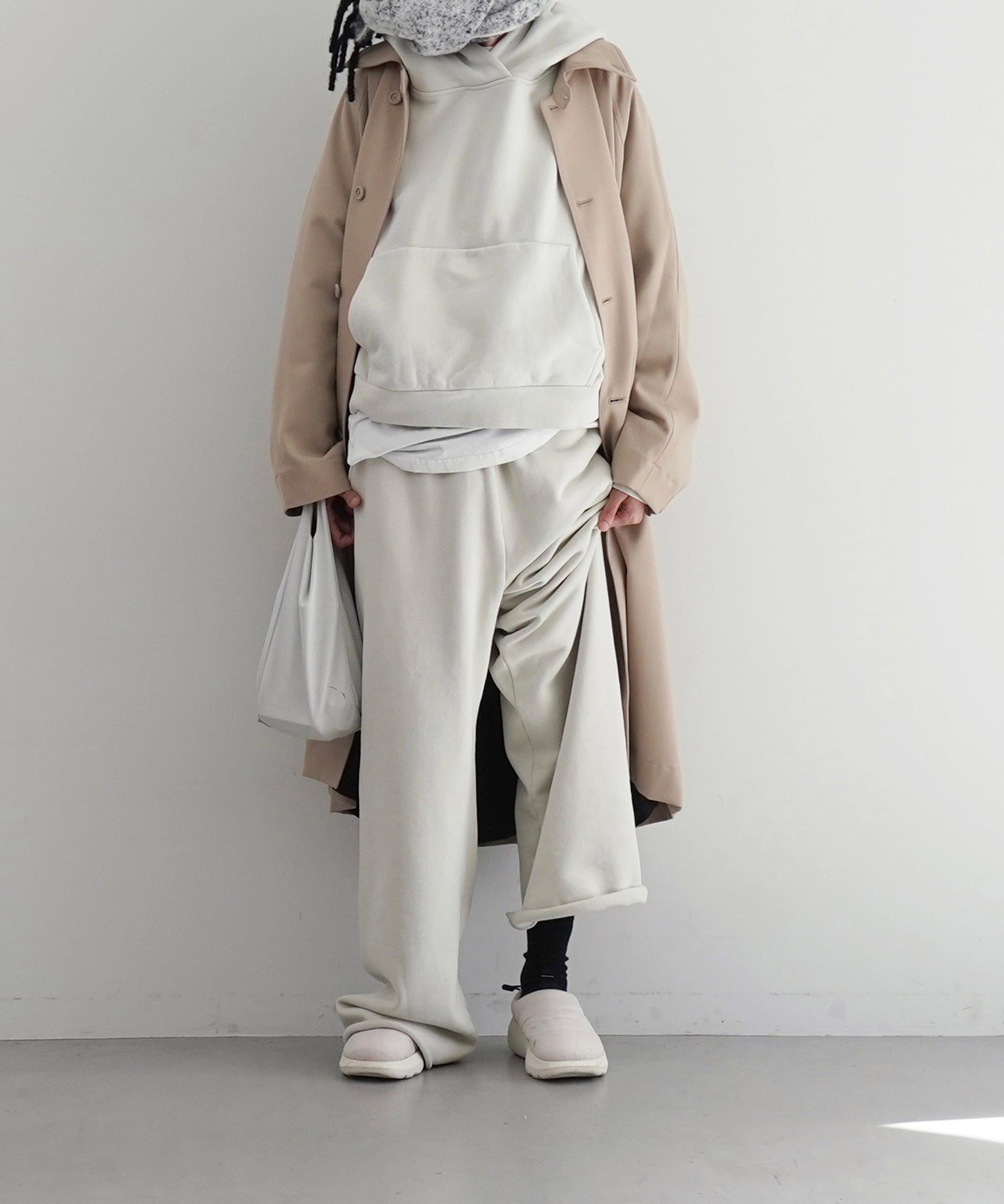 VOAAOV Wool gabardine soutien collar coat "BEIGE"