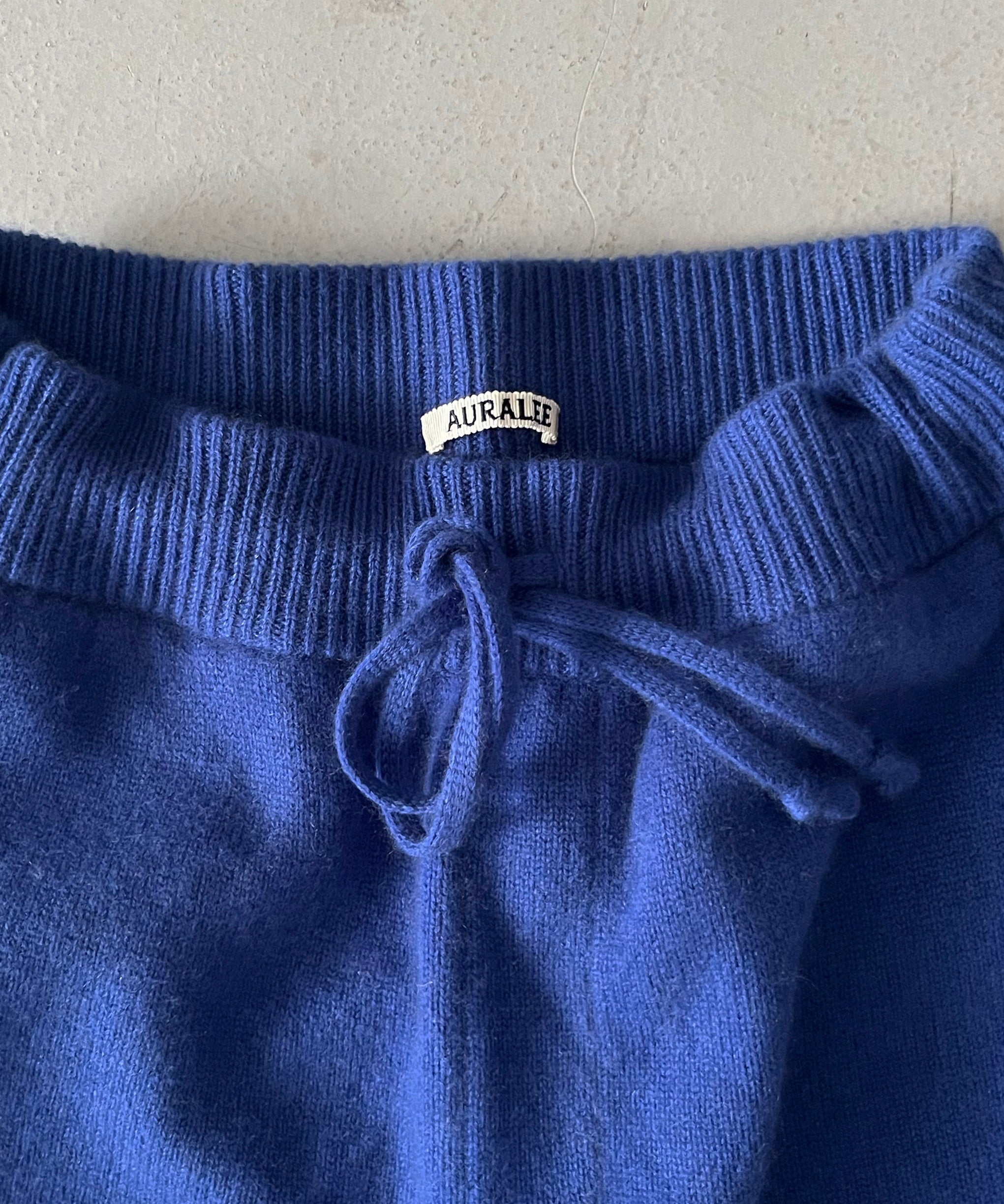 AURALEE Baby cashmere knit pants "ROYAL BLUE"